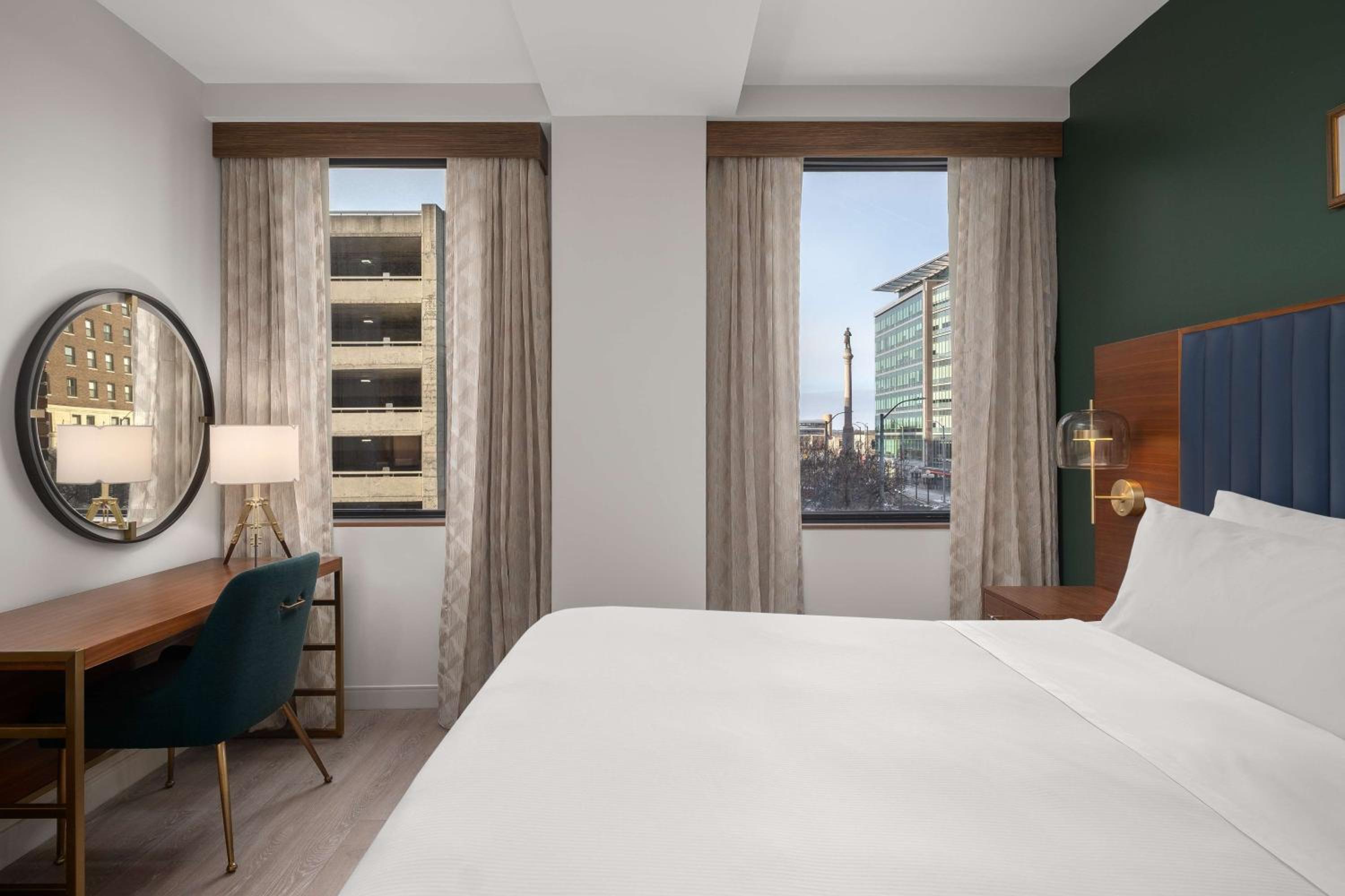 King Room - Hearing Access - Photo 2
