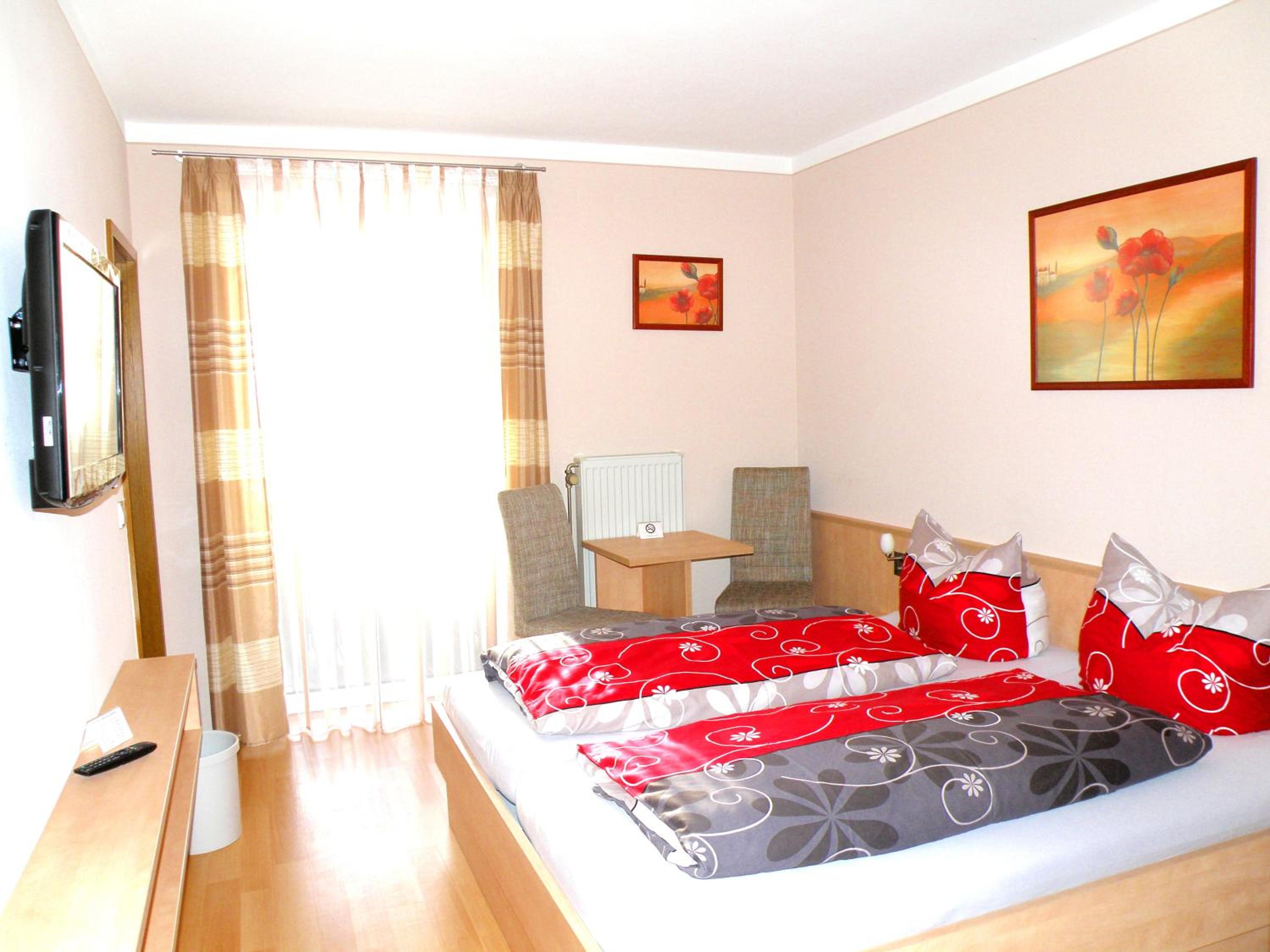 Comfort Double Room with Balcony - Photo 3