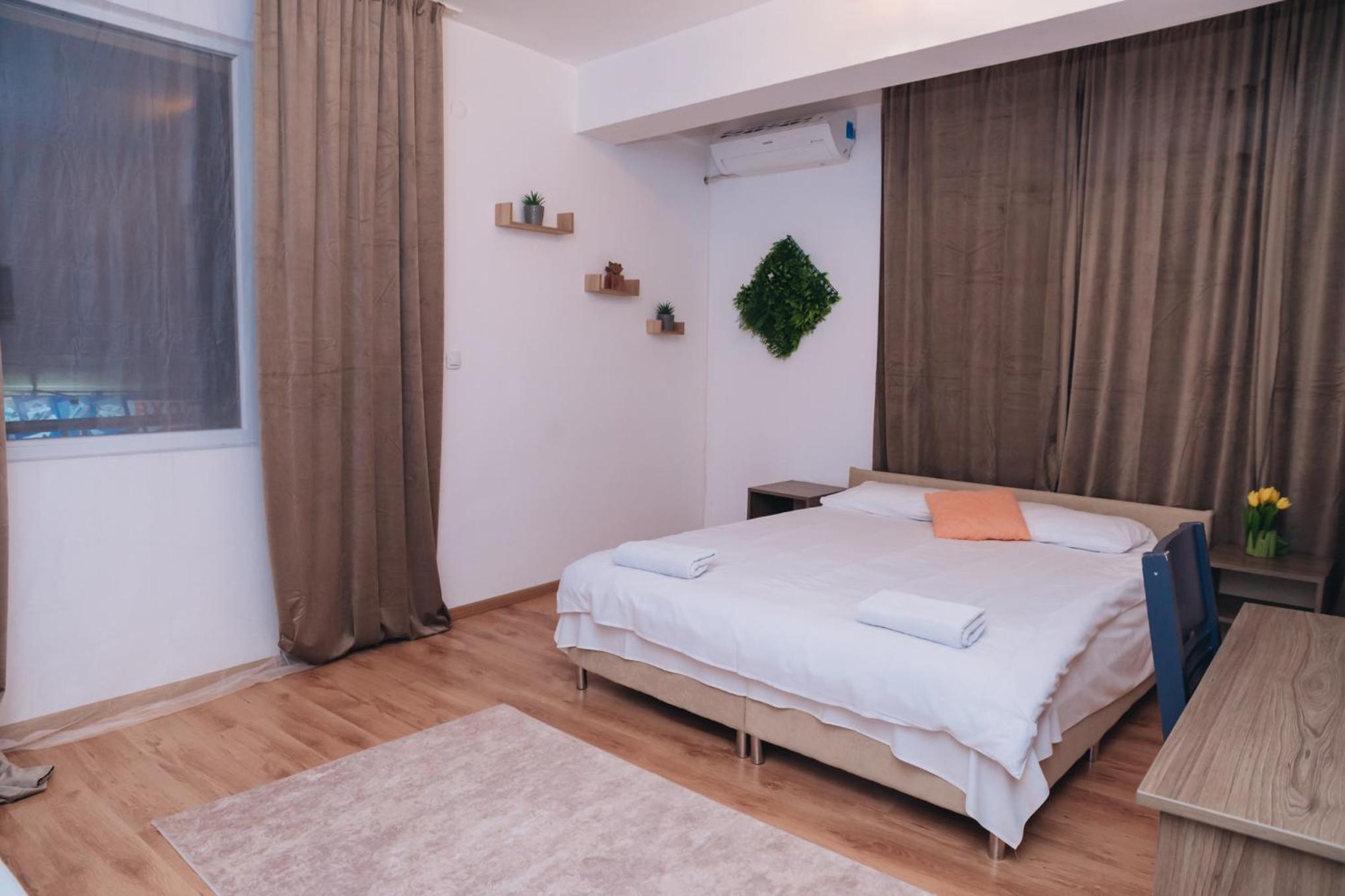 Large Double Room photo 3