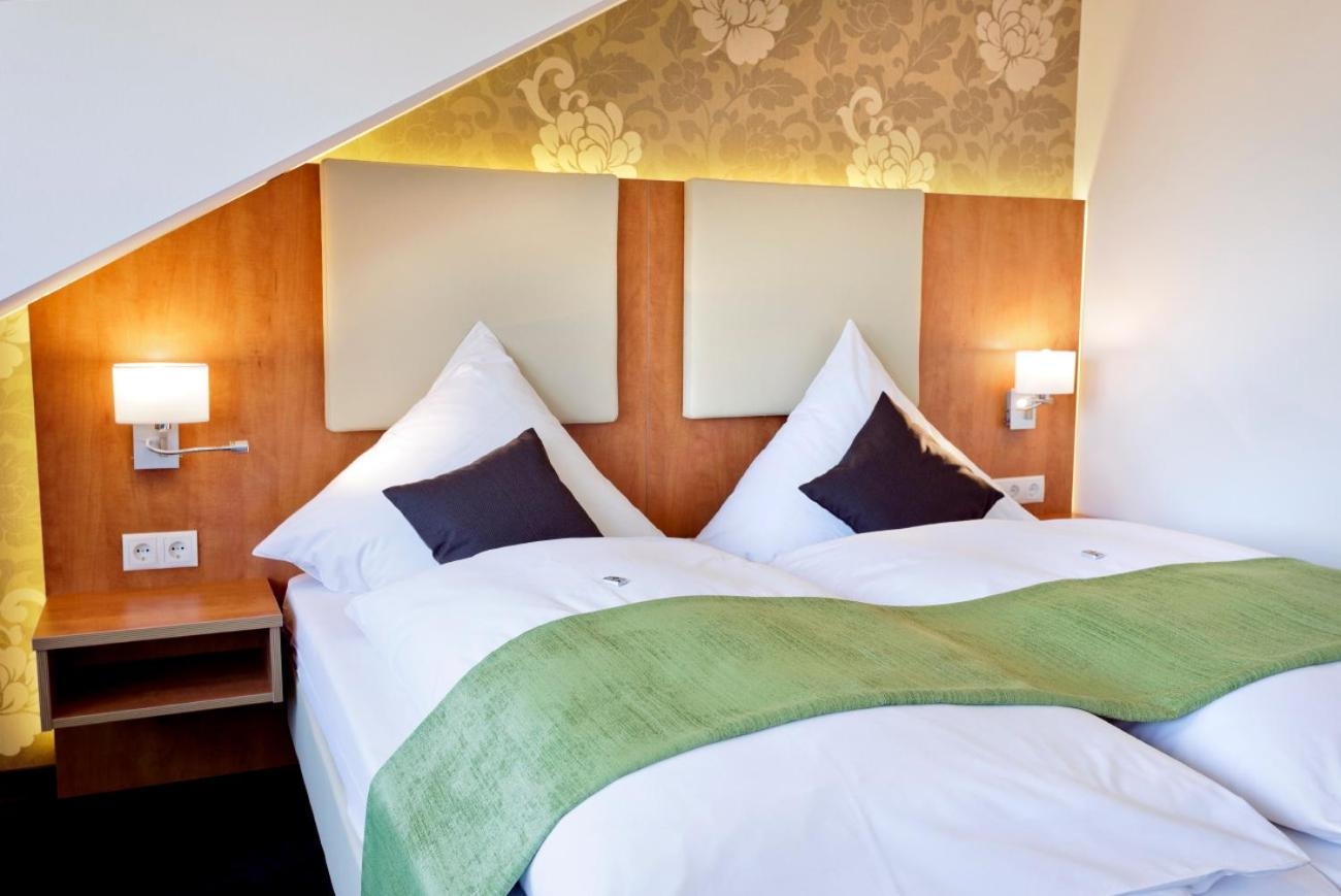 Double or Twin Room photo 2