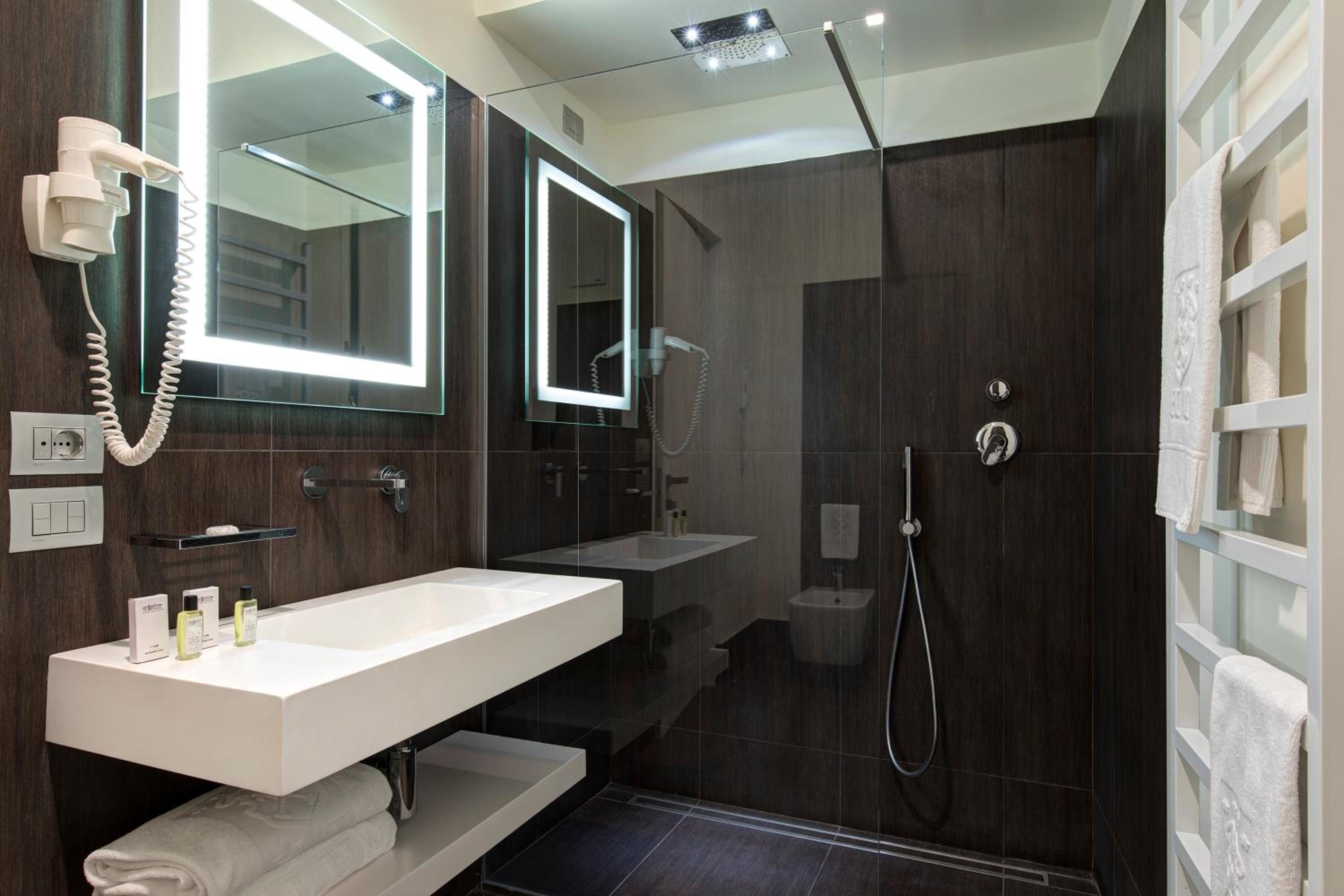 Standard Triple Room - Photo 1