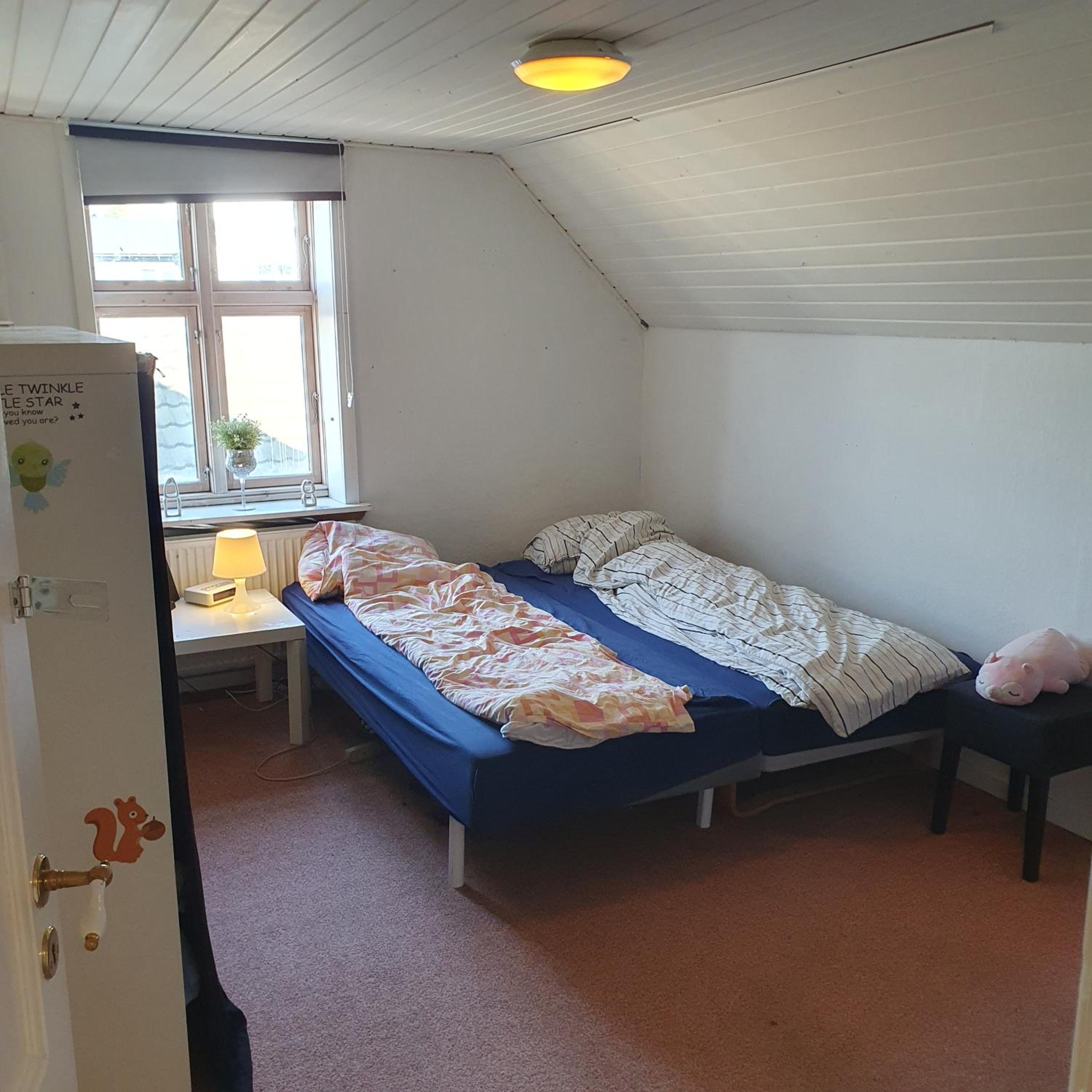 Double Room with Shared Bathroom photo 1
