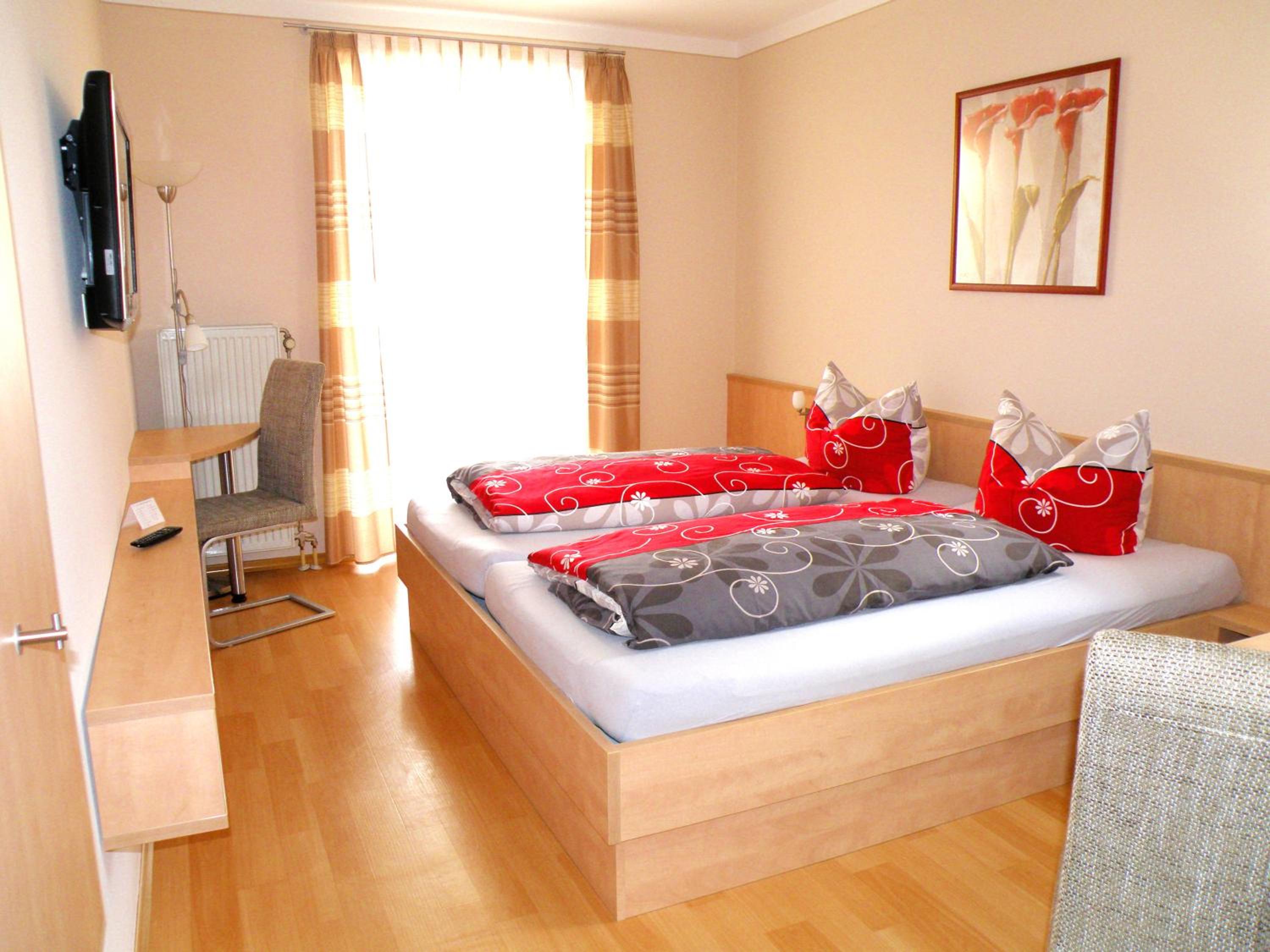 Comfort Double Room with Balcony - Photo 1