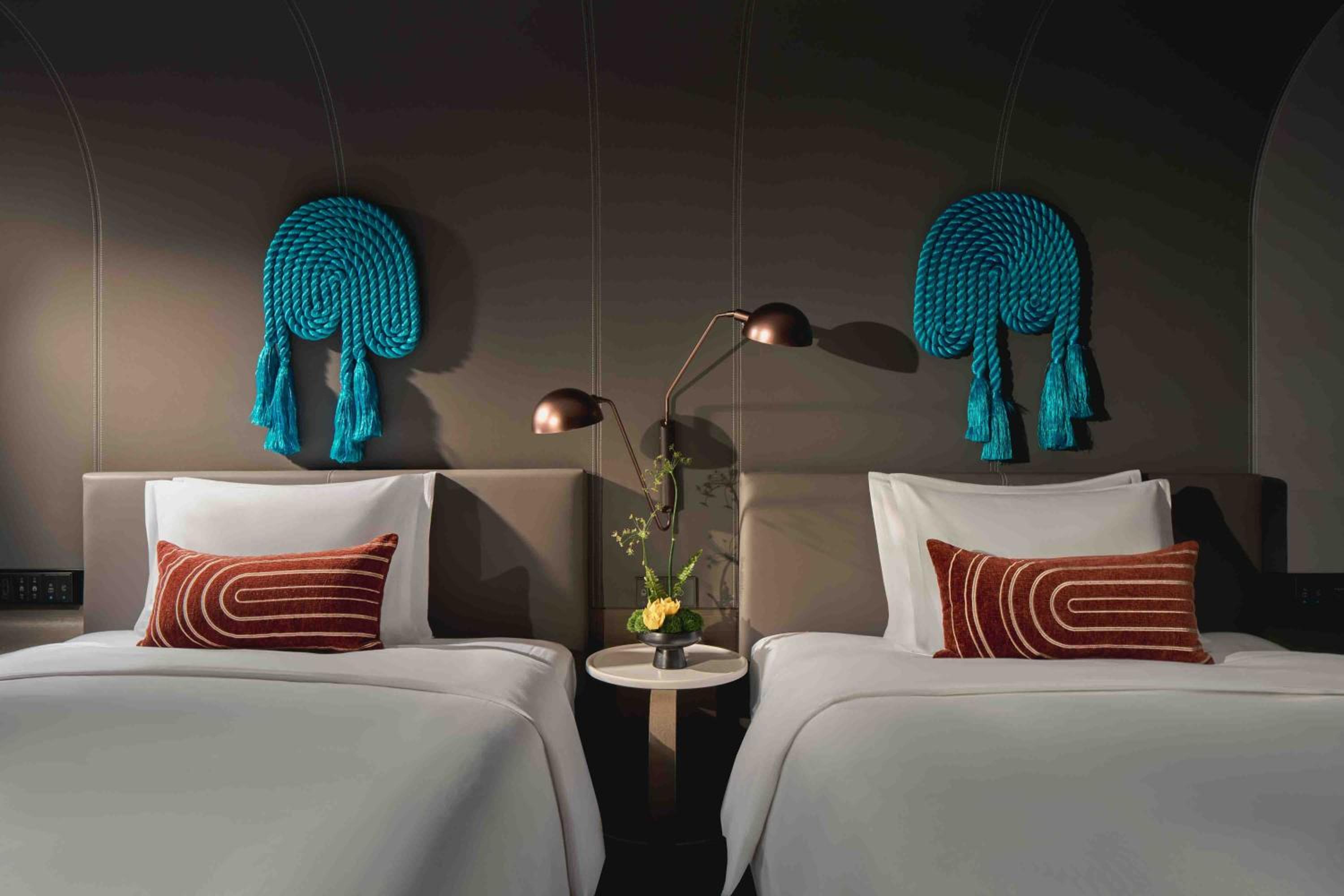 Standard Double Room with Two Double Beds and River View photo 2