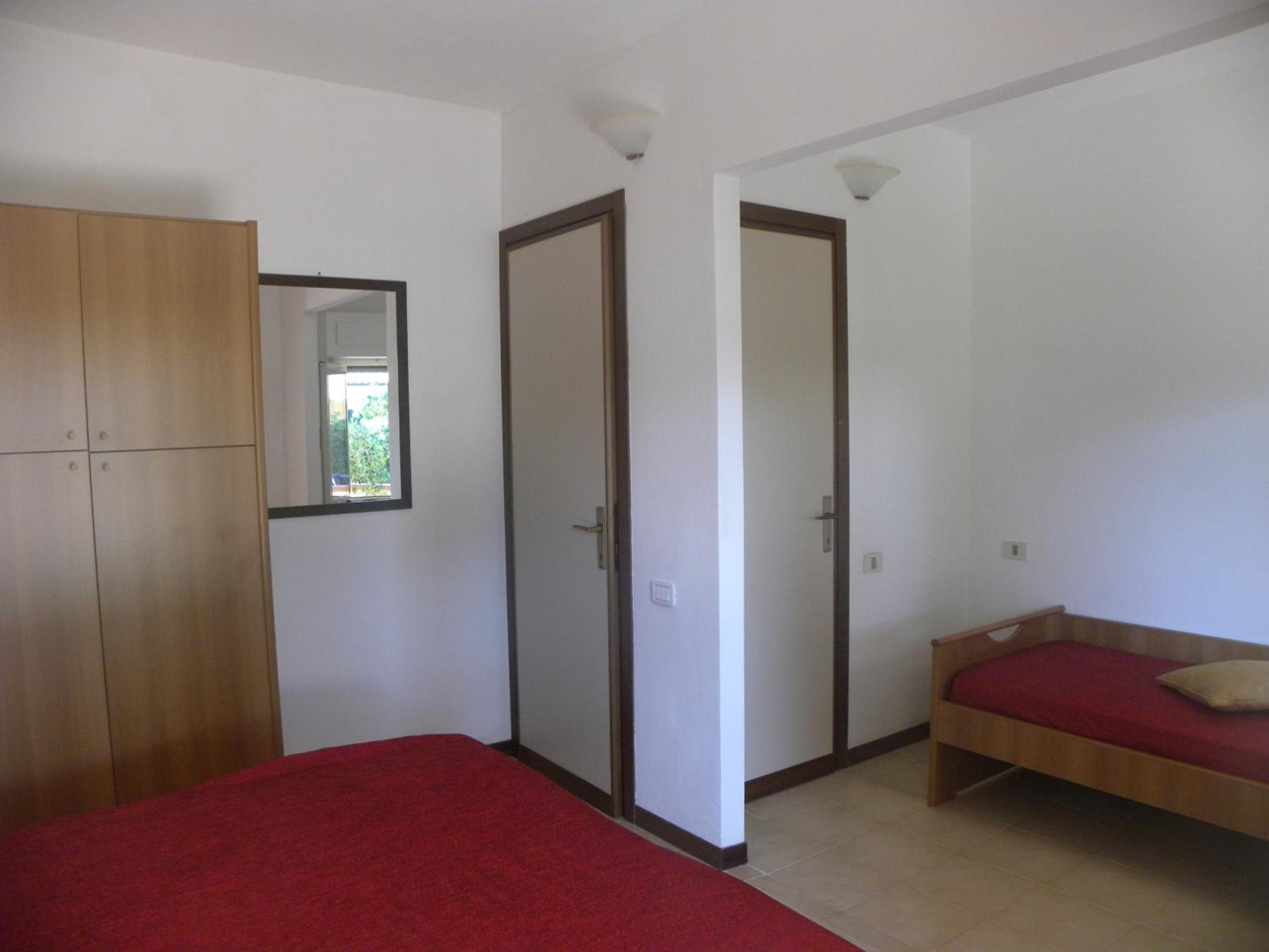 One-Bedroom Apartment (2 Adults + 3 Children)