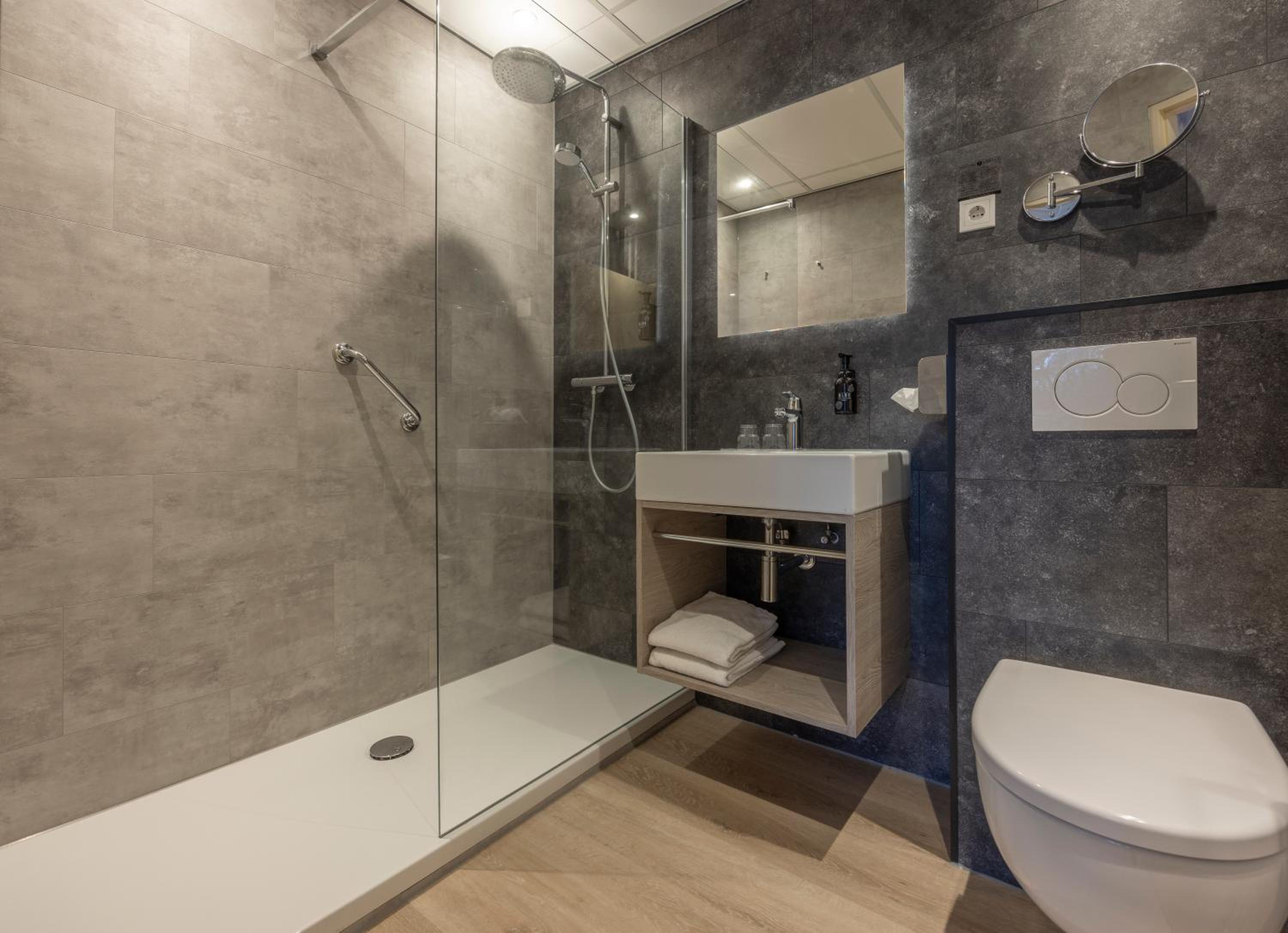 Comfort Room With Balcony Or Terrace - Photo 3