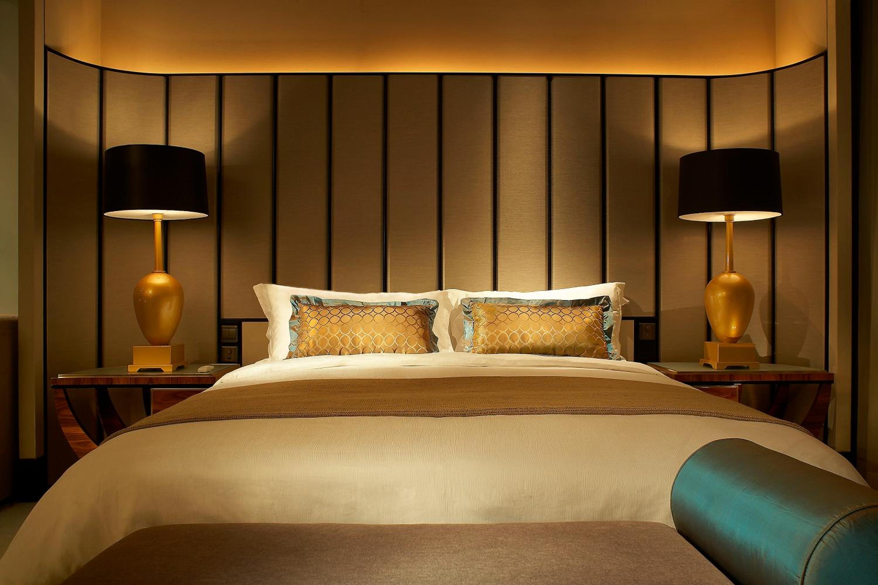 Grand Deluxe Ocean View Twin Room