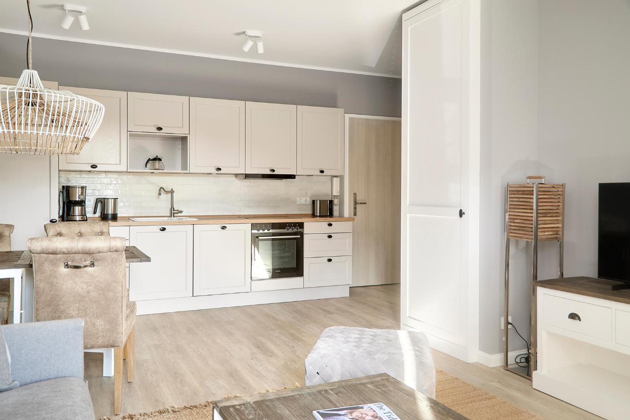 One-Bedroom Premium Apartment - Photo 2