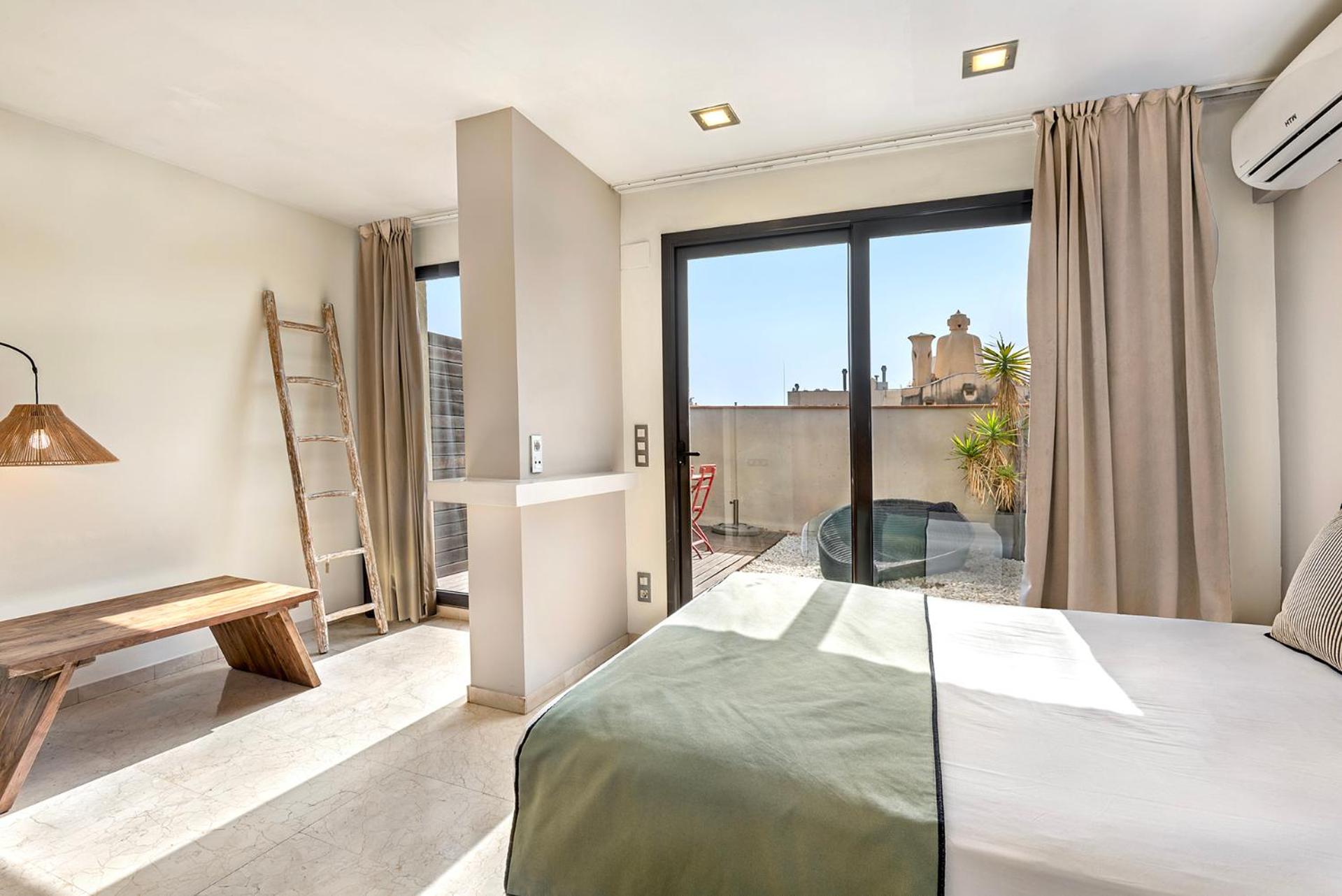 Quadruple Room with Terrace