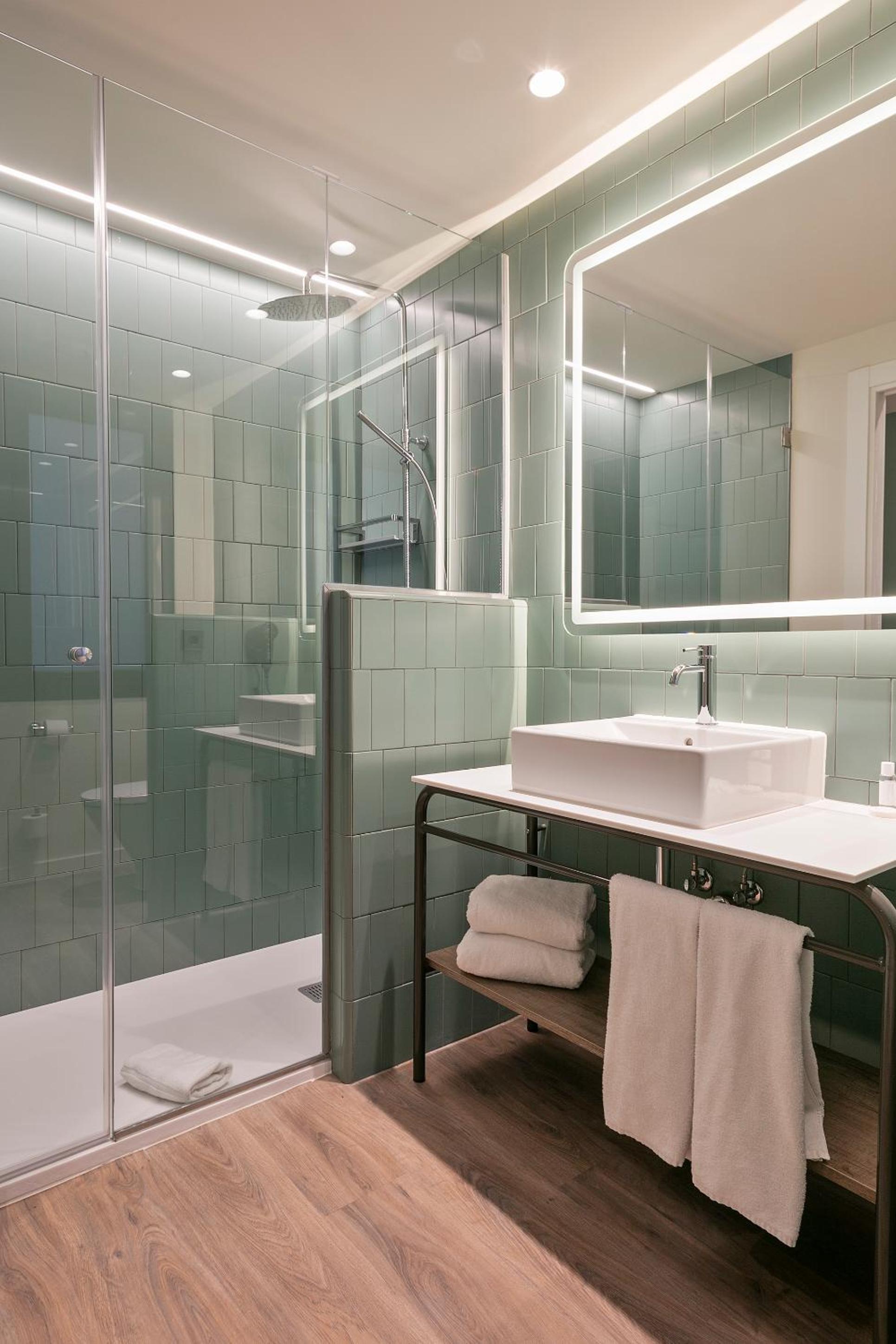 Large Double Room photo 2