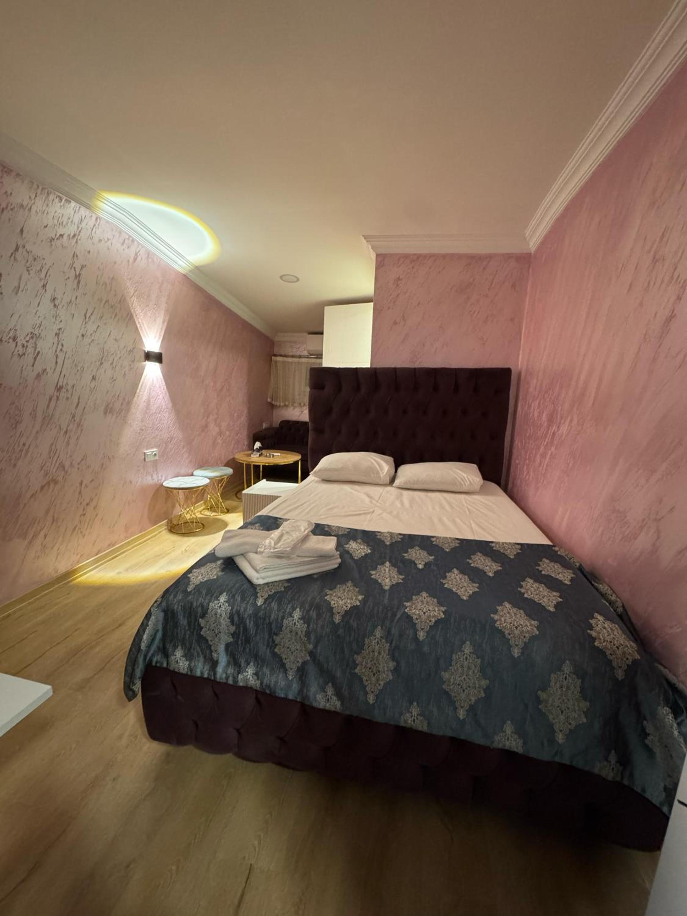Economy Double Room photo 3