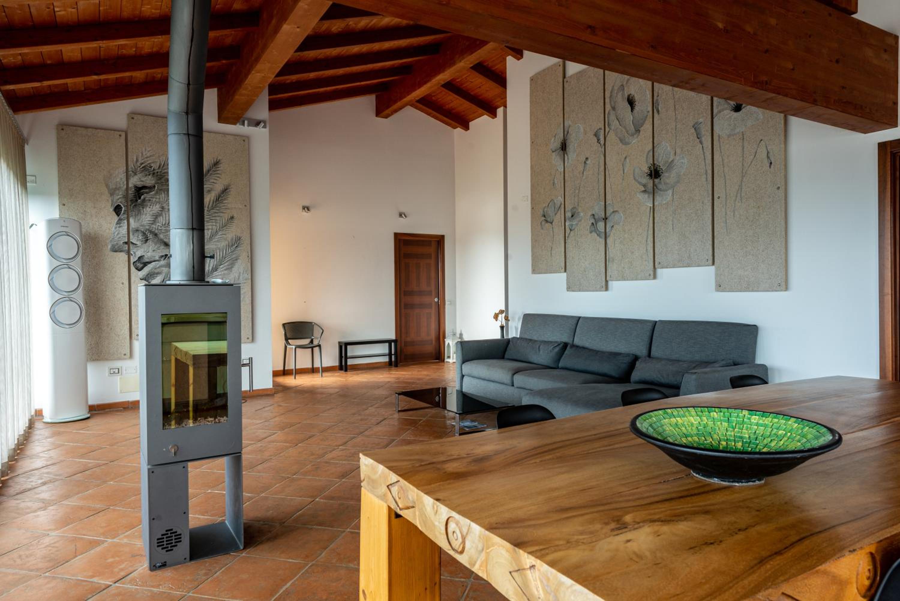 Three-Bedroom Villa photo 2
