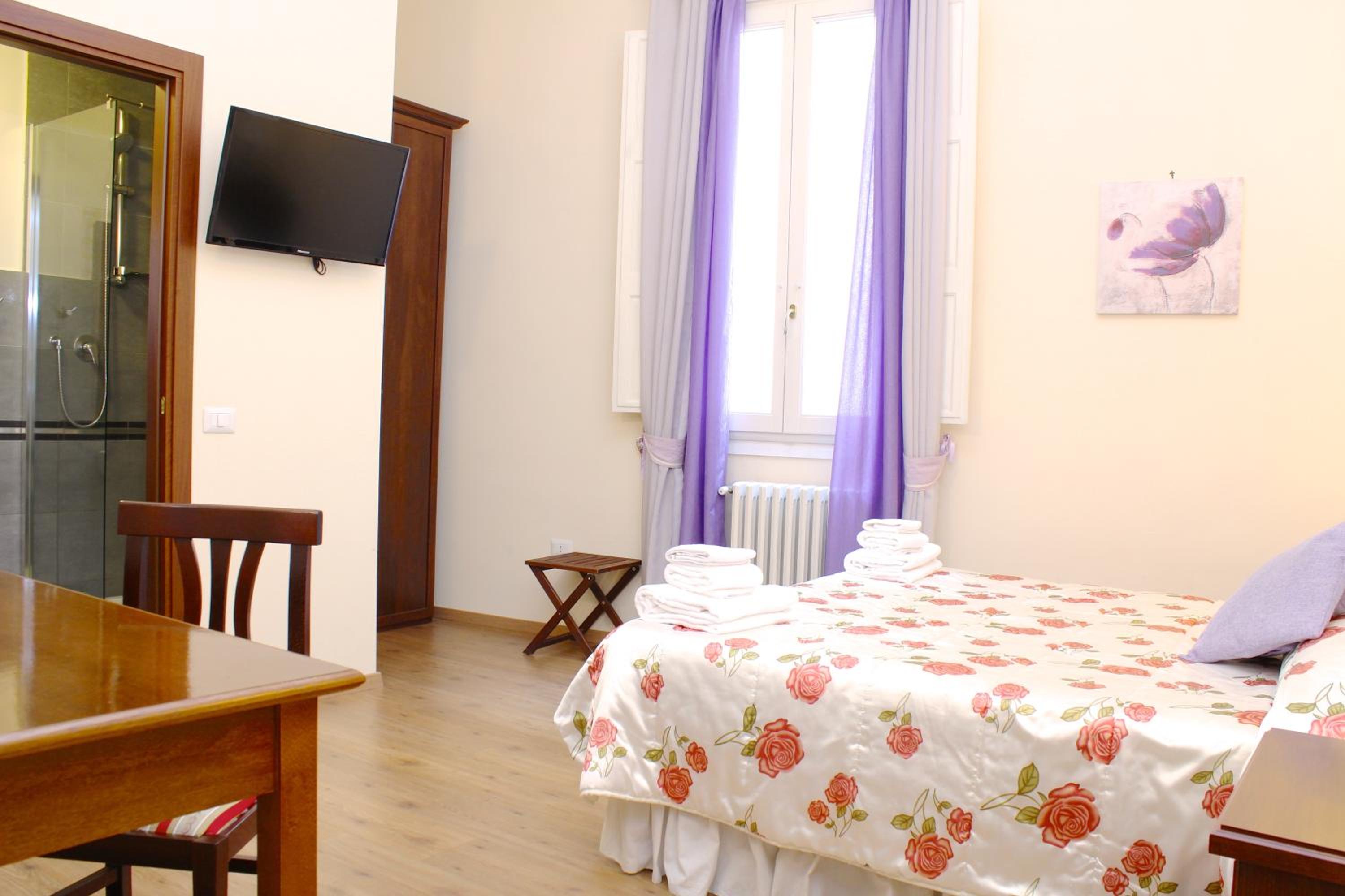 Double or Twin Room photo 2