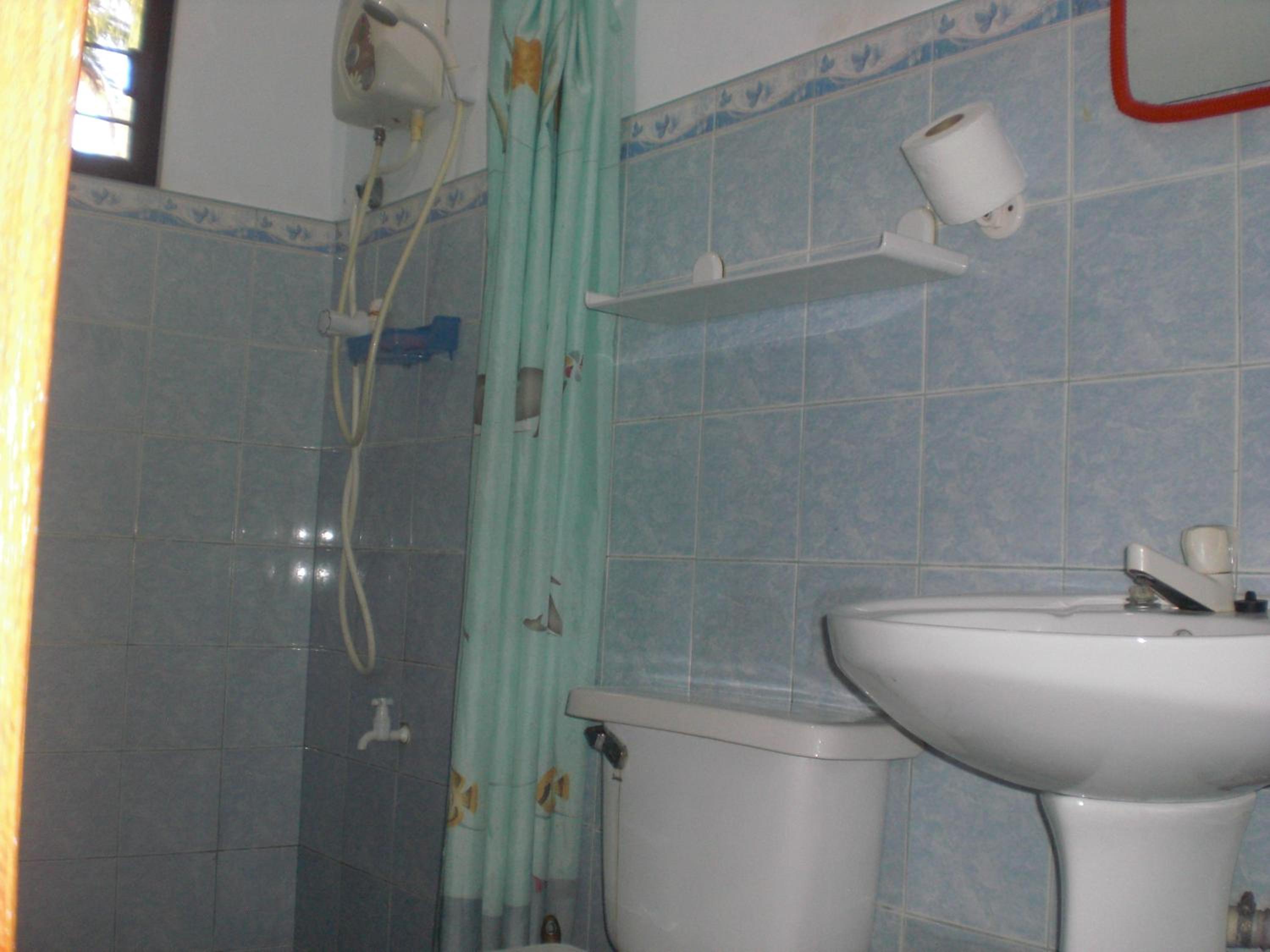 Room with Terrace and Kitchen - Photo 2