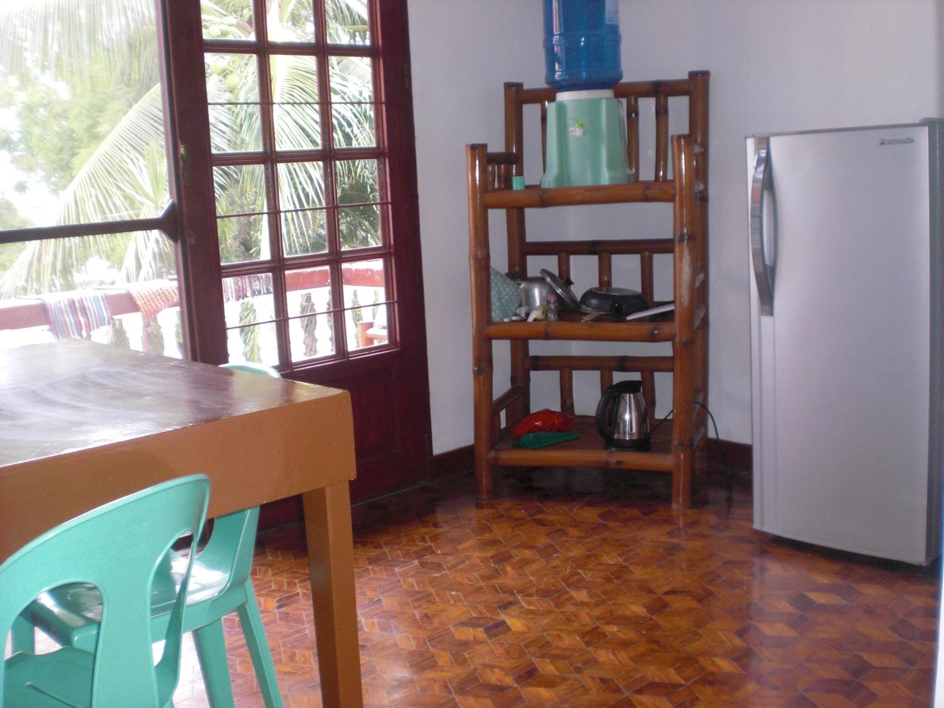 Room with Terrace and Kitchen - Photo 12