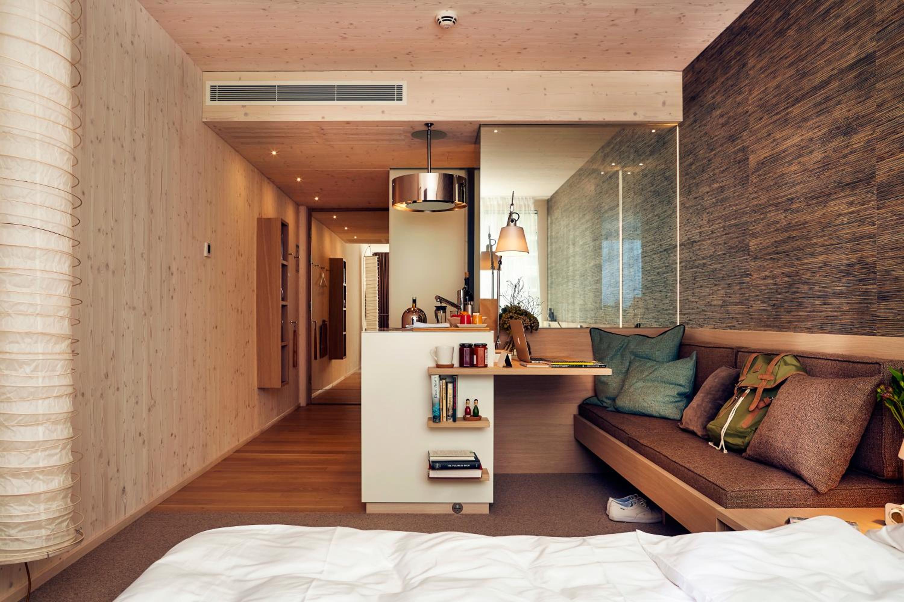 Business Single Apartment