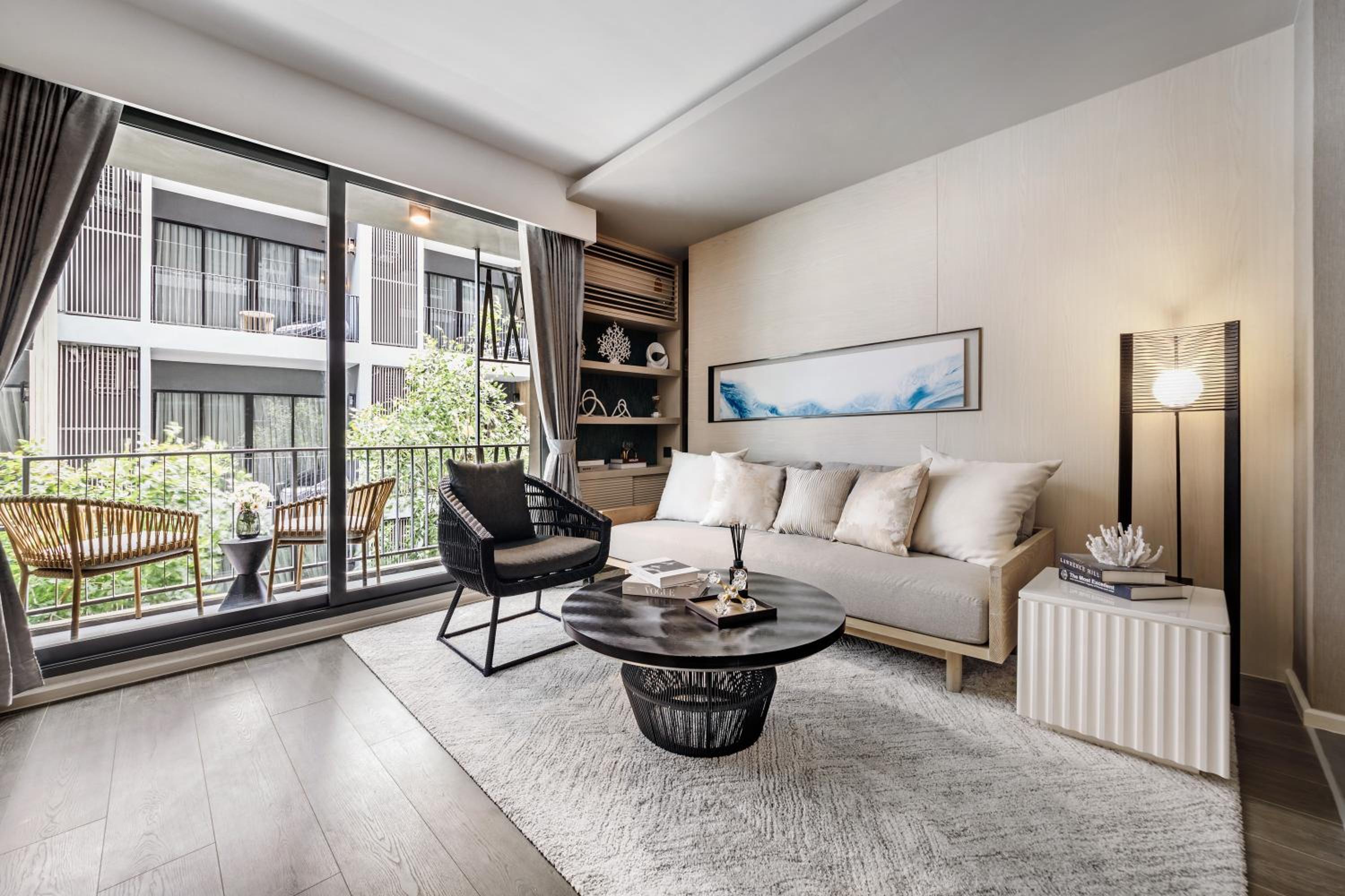 One-Bedroom Suite - Photo 2