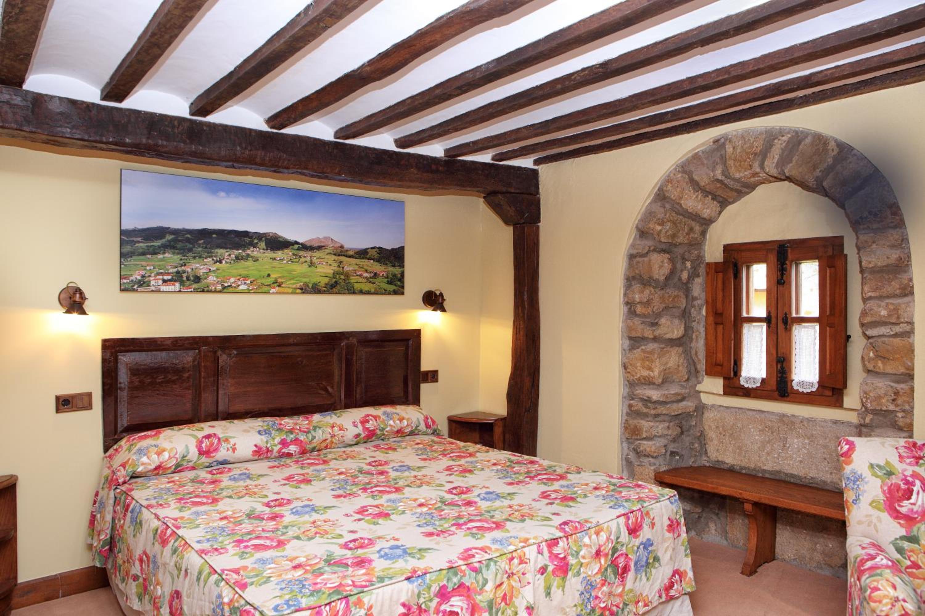 Premium Double or Twin Room - Photo 7
