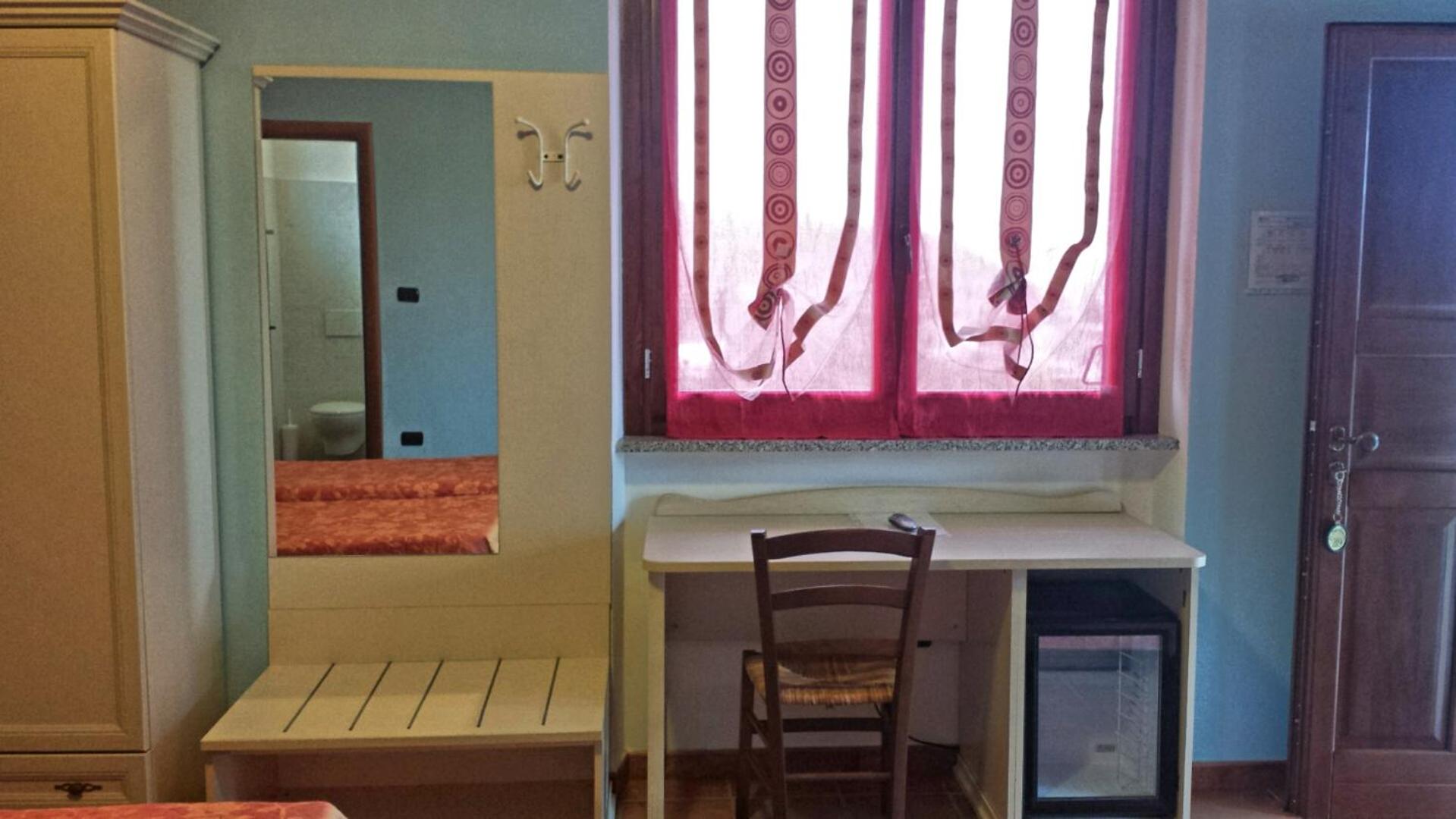 Superior Double or Twin Room - Photo 4
