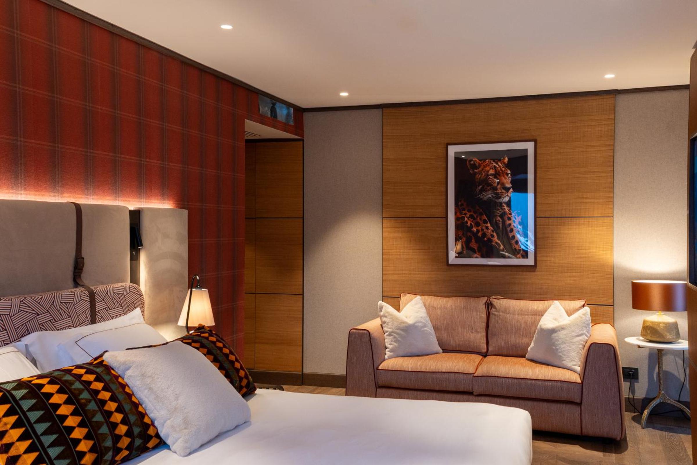 Deluxe Room - Photo 10