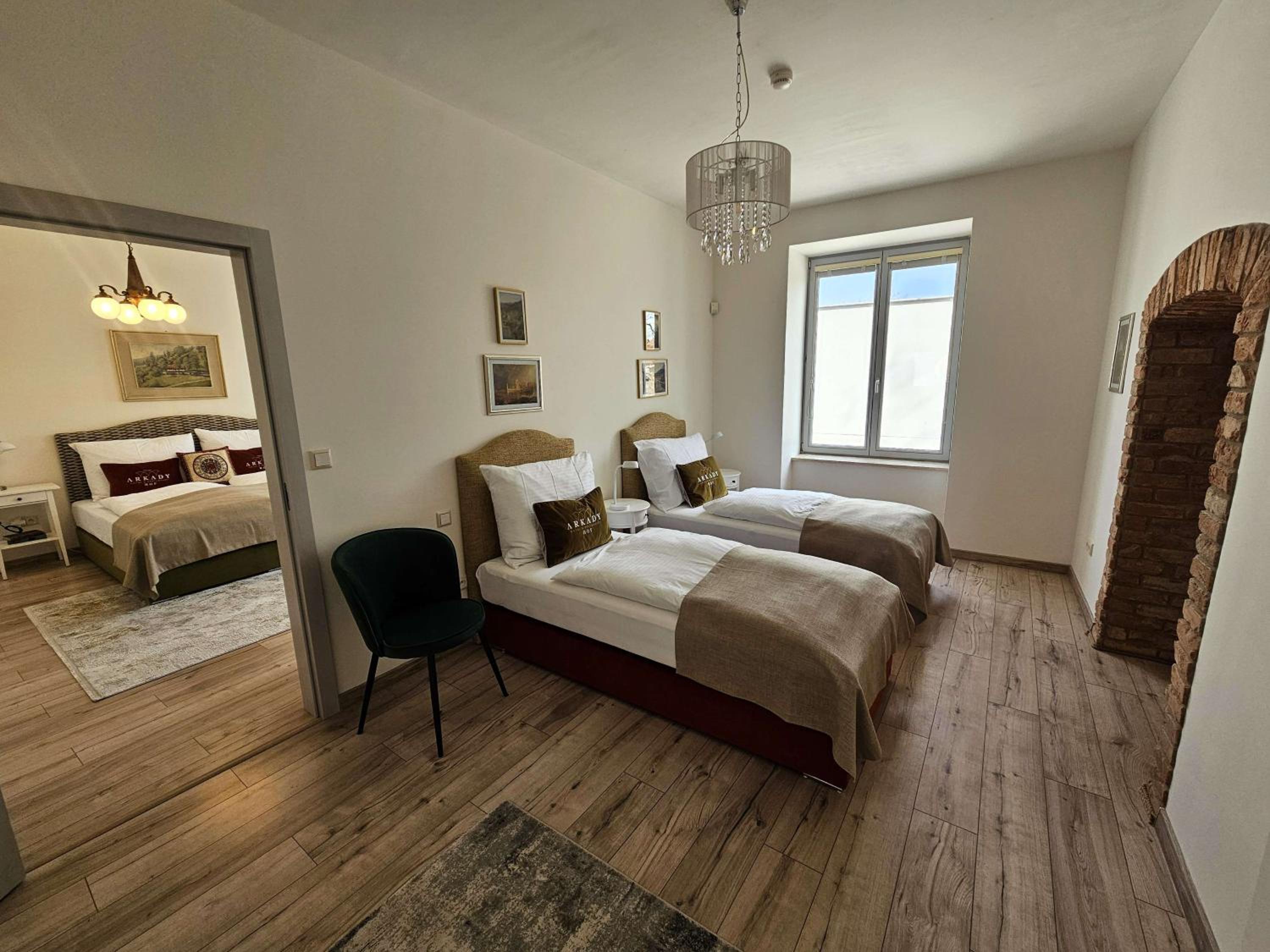Deluxe Apartment
