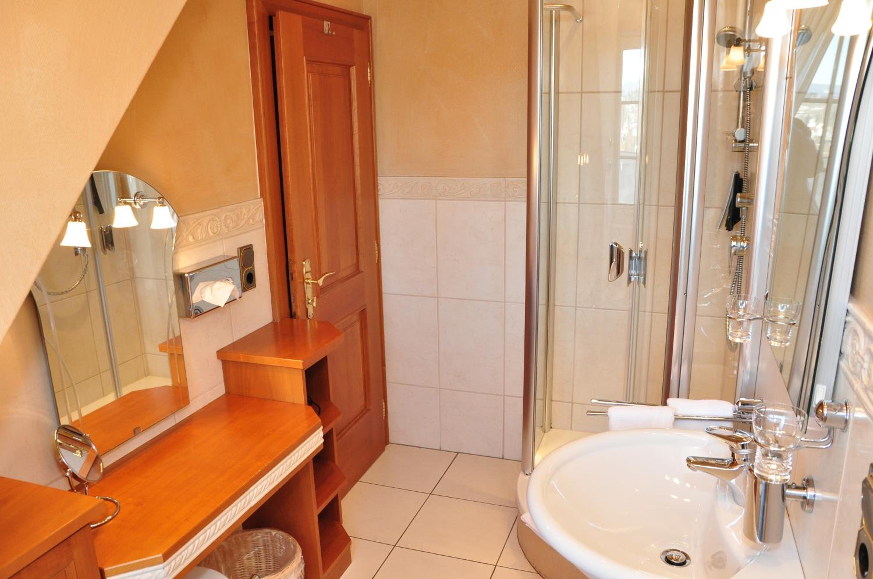 Classic Double Room - Photo 7