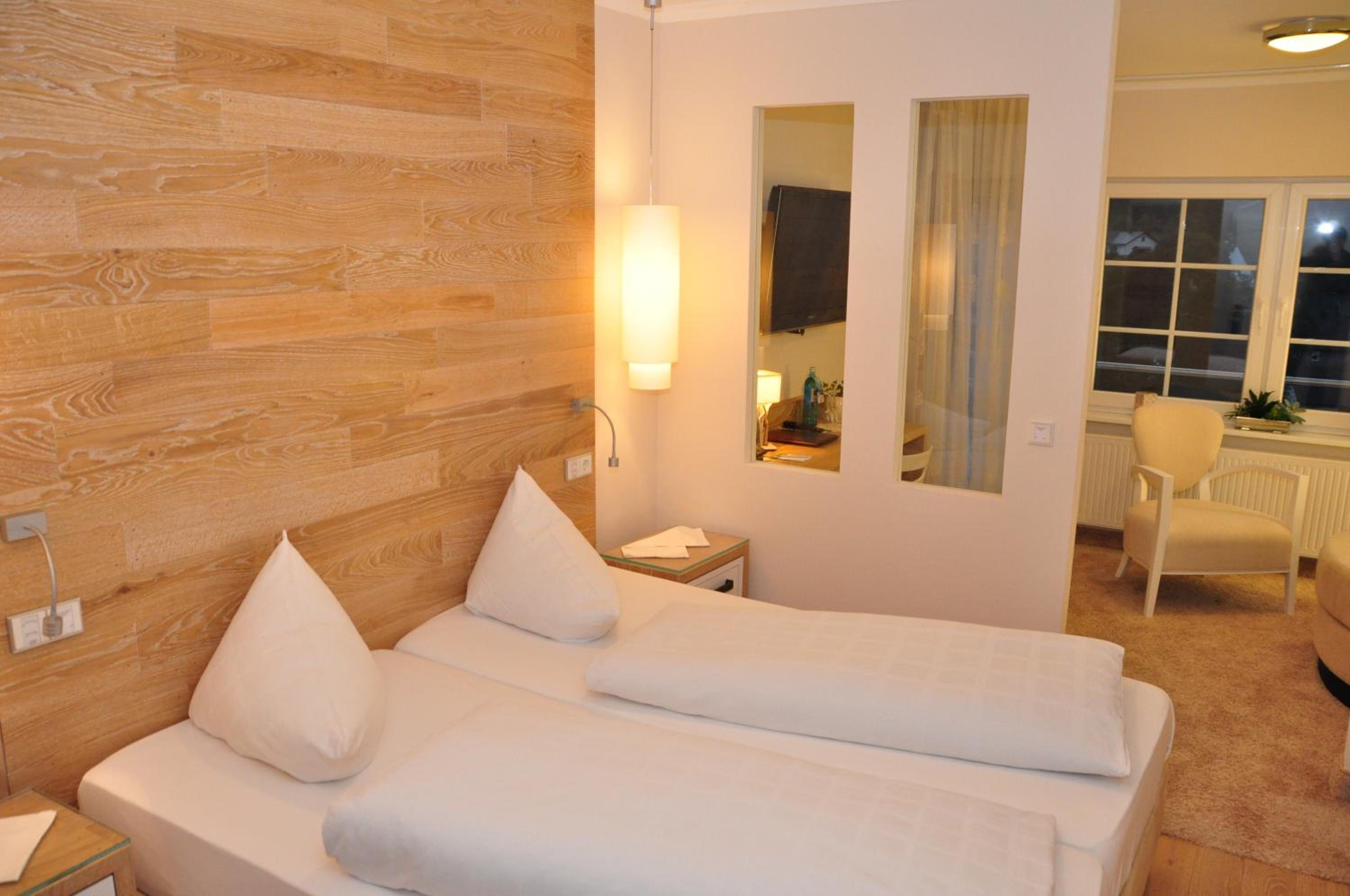 Premium Double Room - Photo 6