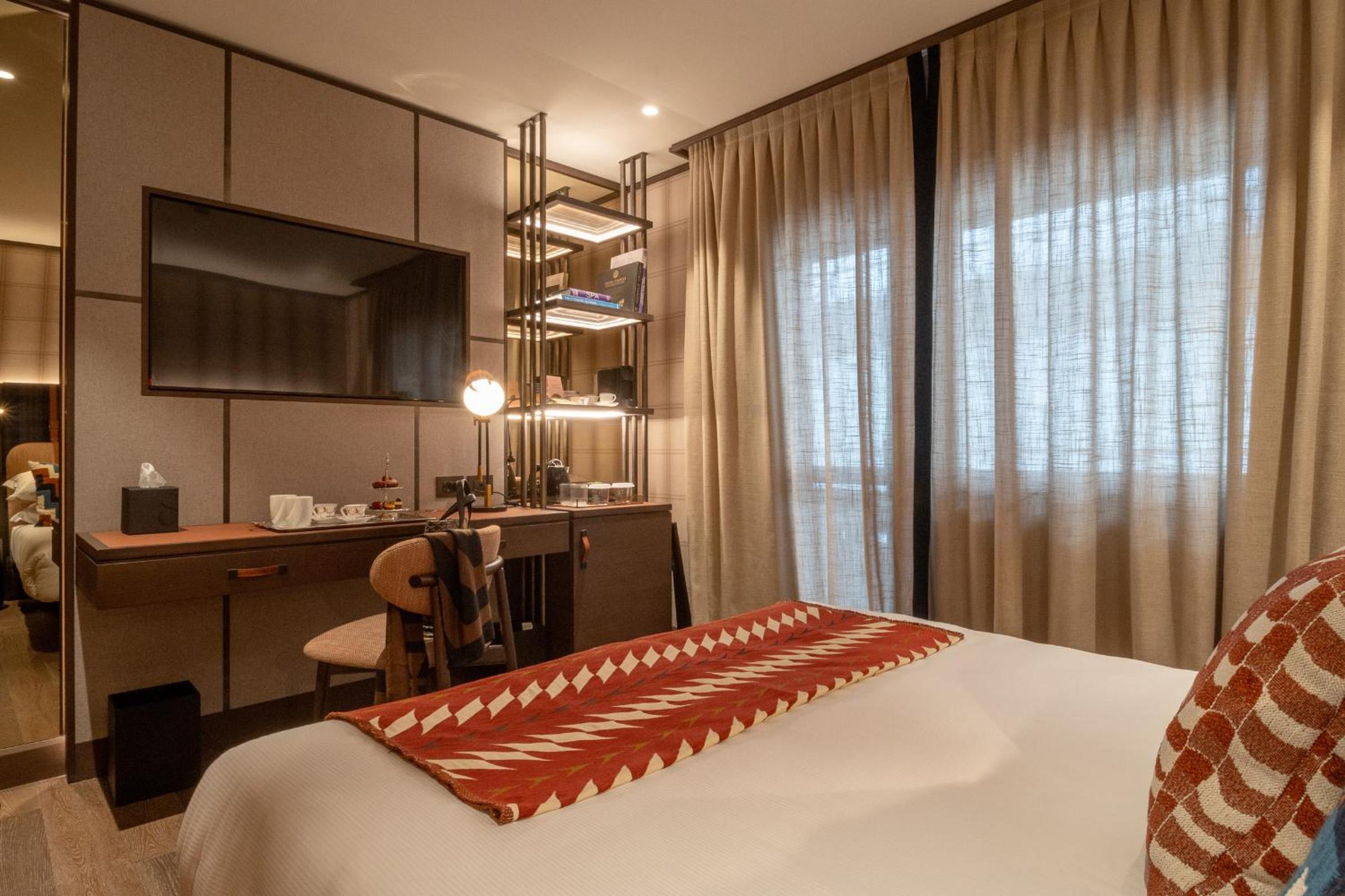Standard Double Room - Photo 4