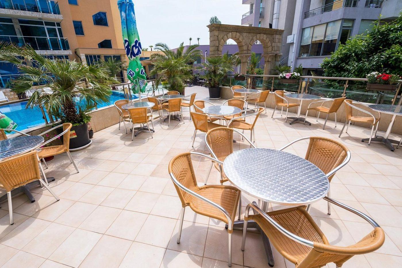 Superior Double or Twin Room with Terrace photo 3
