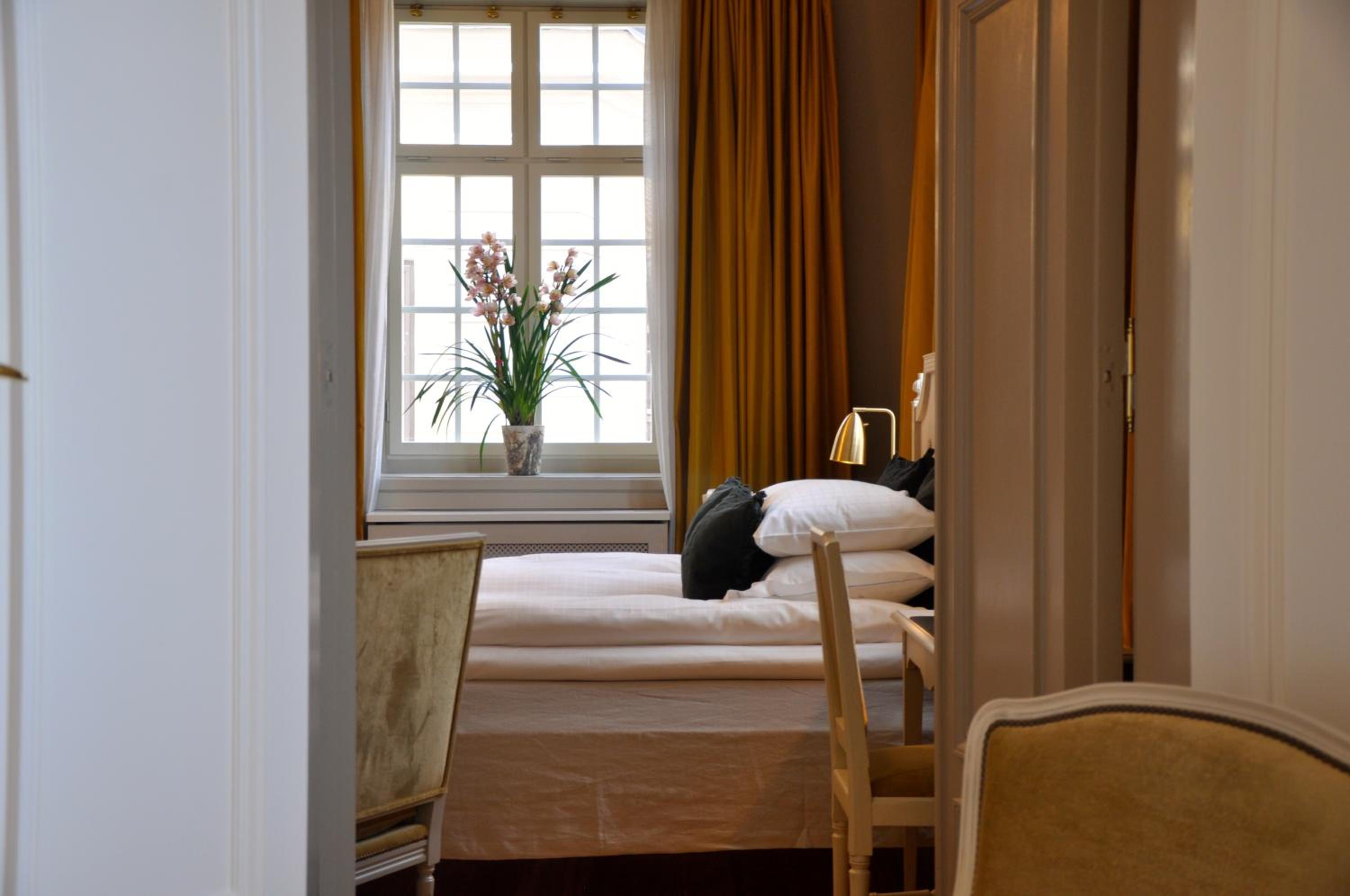 Available room