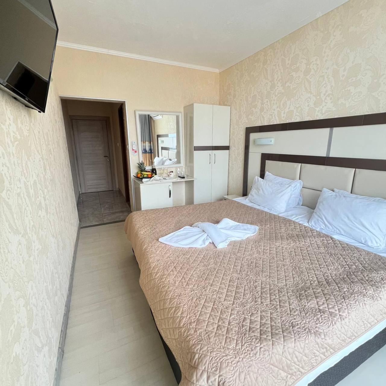 Deluxe Double or Twin Room with Balcony photo 1
