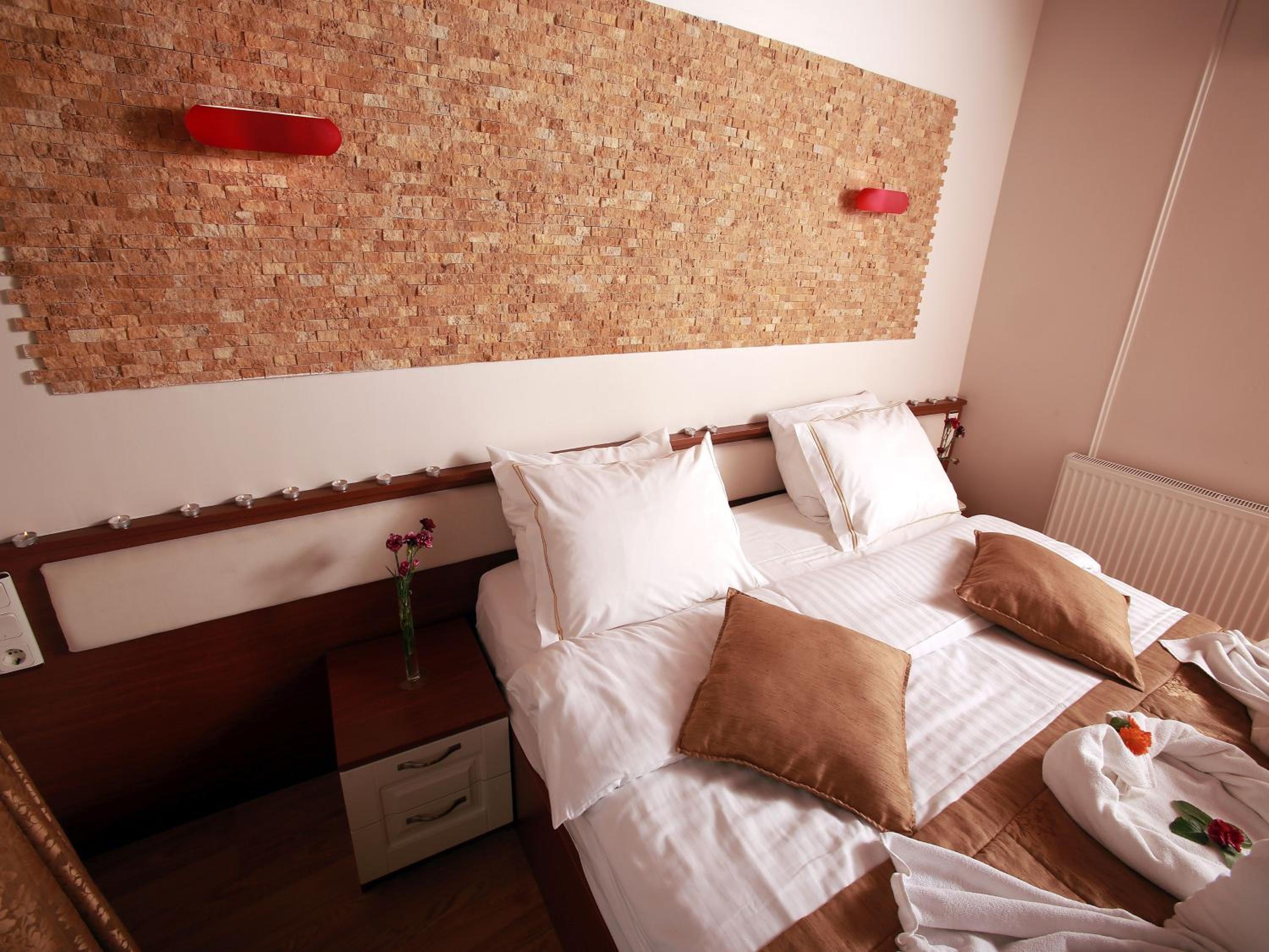 Double or Twin Room photo 2