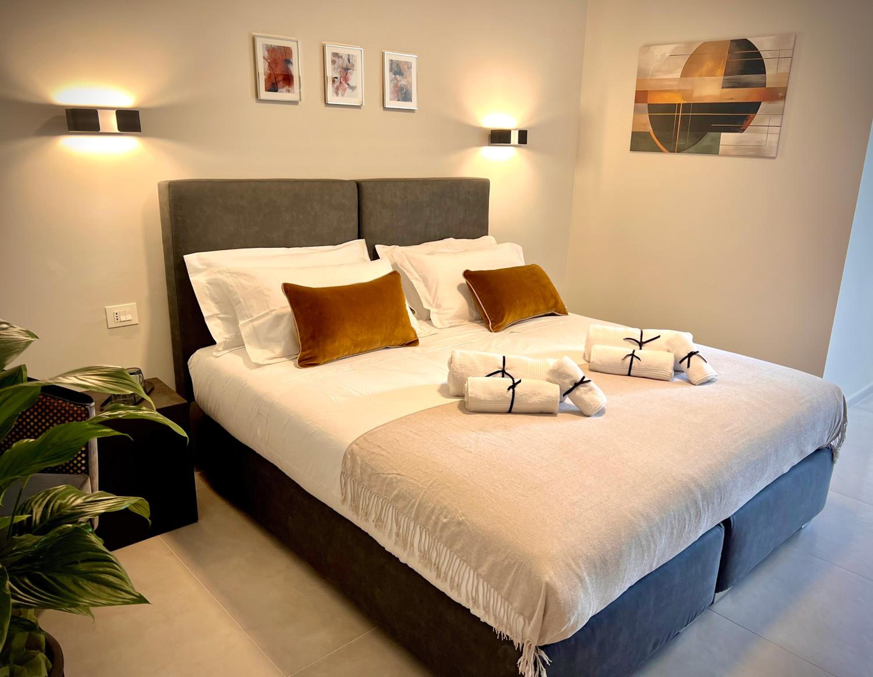 Deluxe King Room