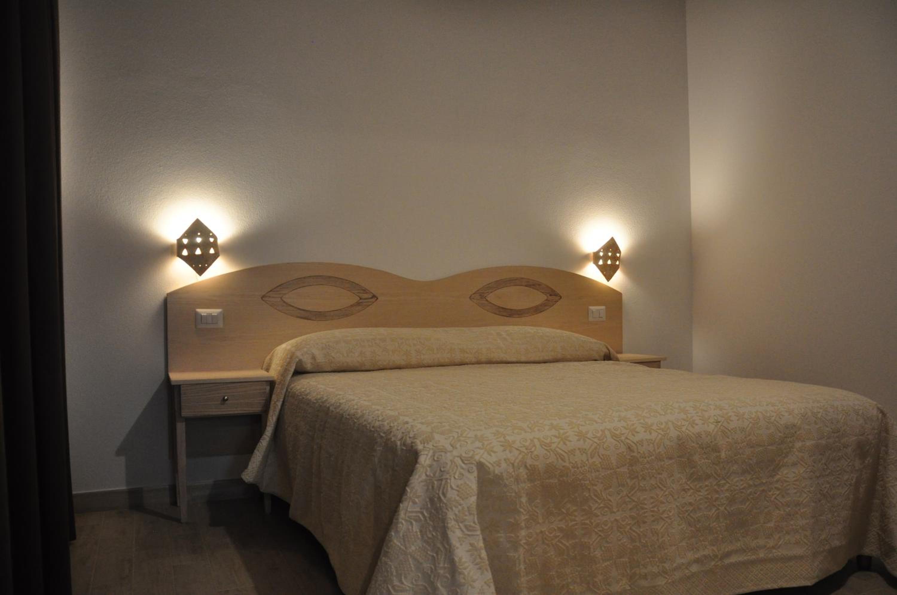 Standard Double or Twin Room with Garden View