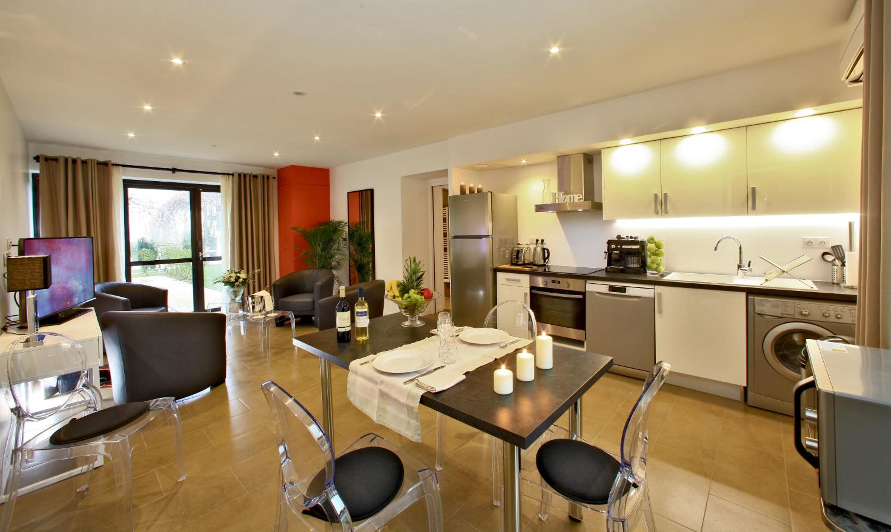 Deluxe Two-Bedroom Apartment with Private Garden