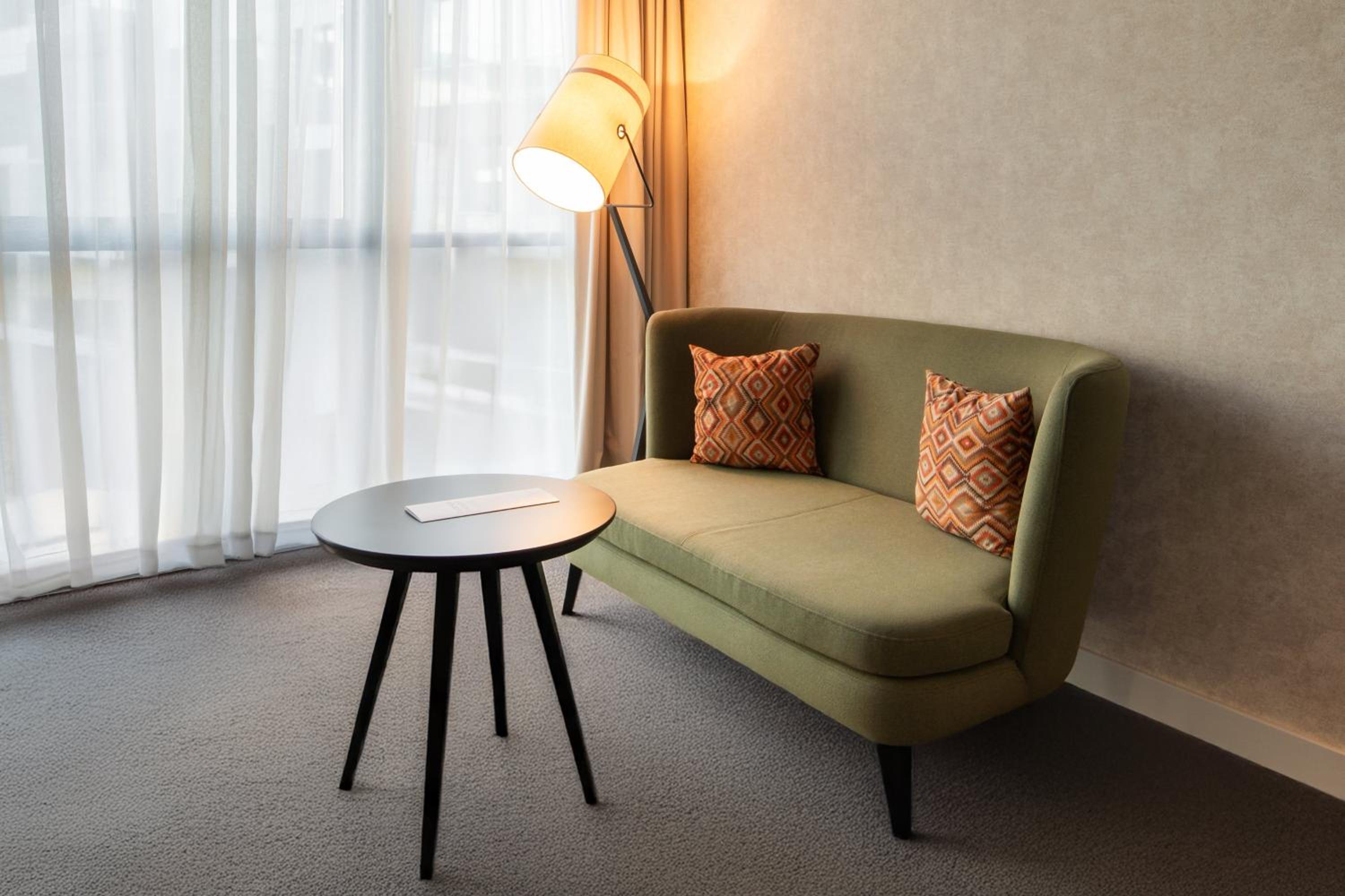 Premium King Room photo 3