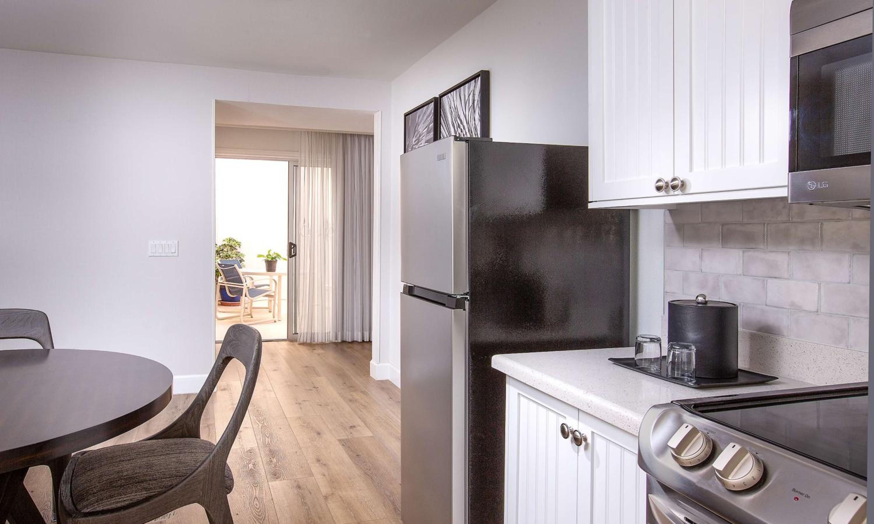 Suite - Photo 2