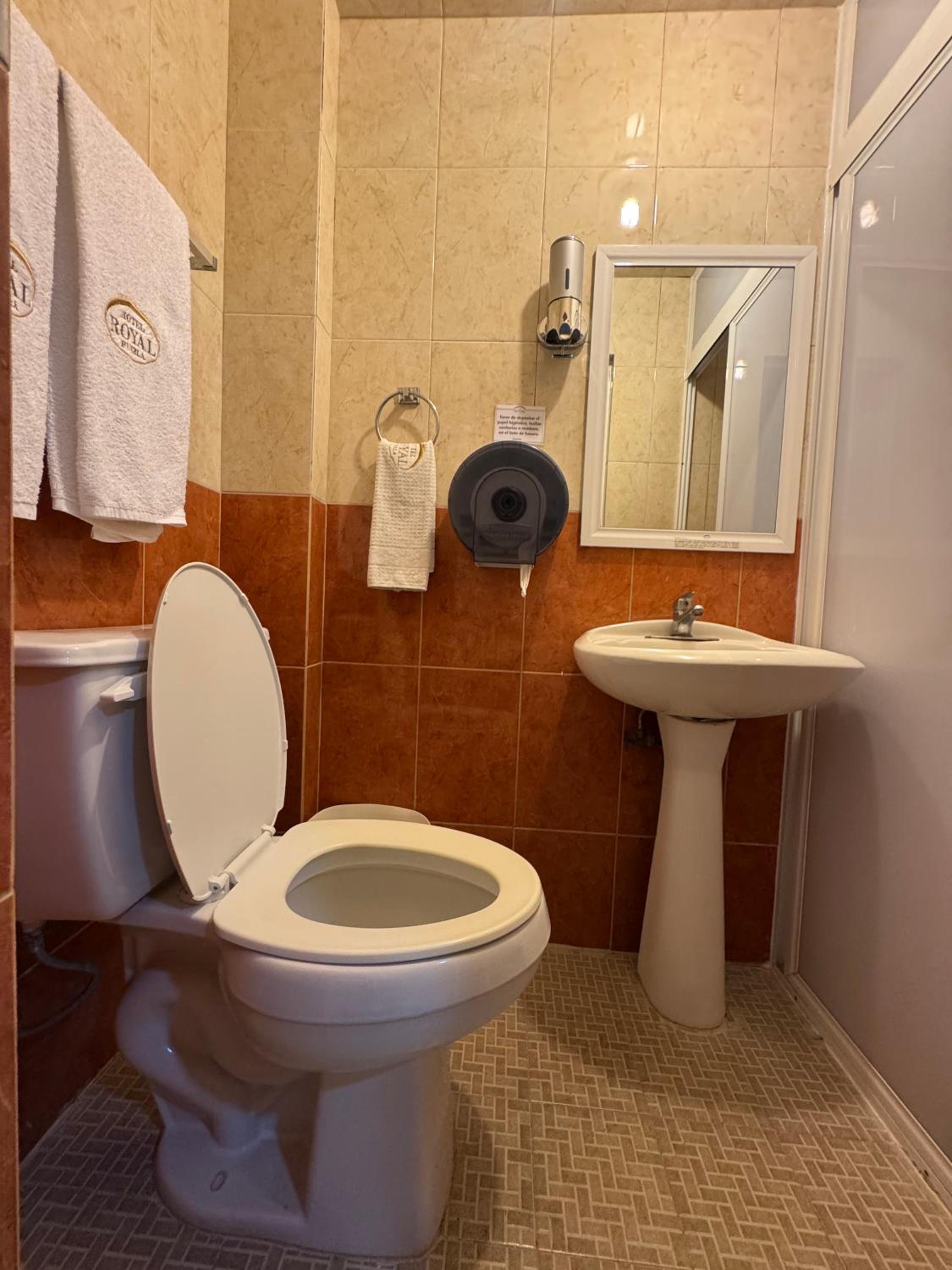 Basic Triple Room photo 1