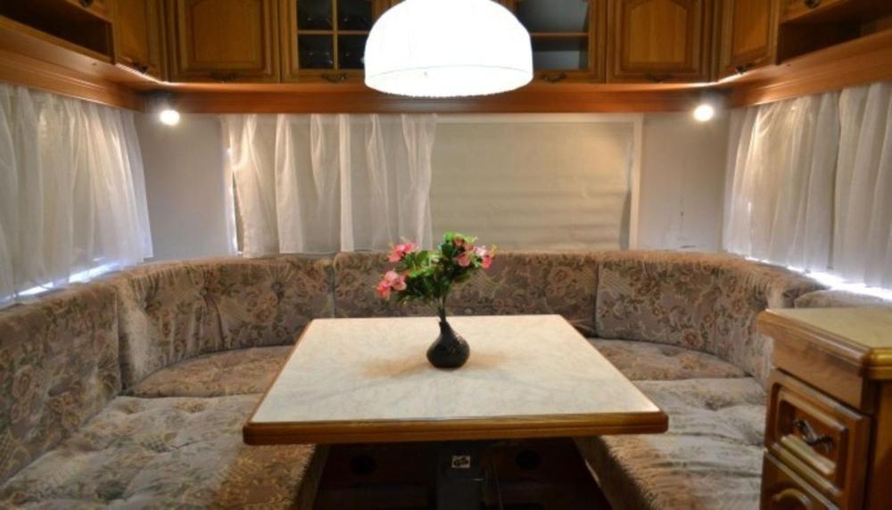 Caravan photo 1
