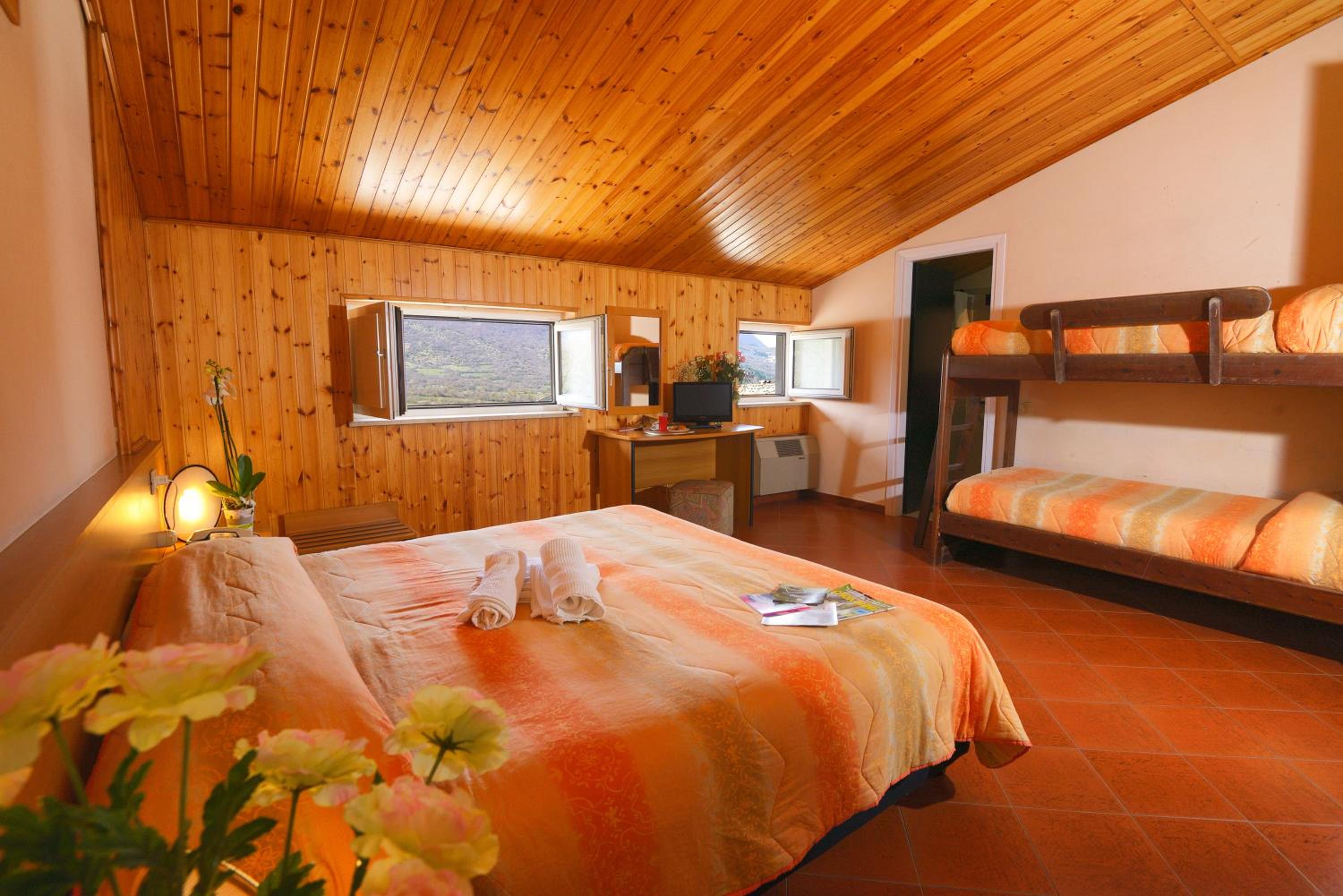 Triple Room photo 3