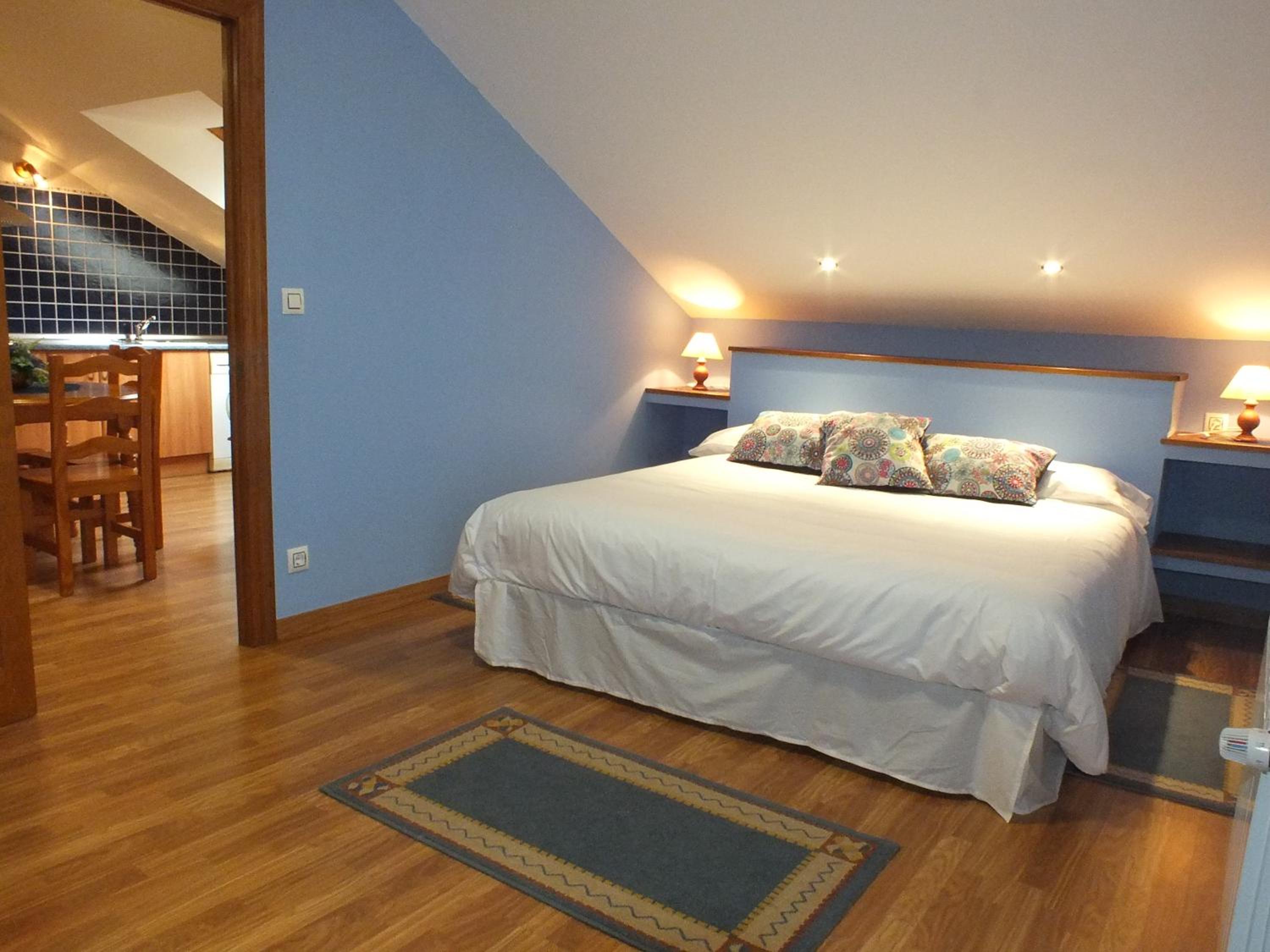Apartamento de una habitación con balcón