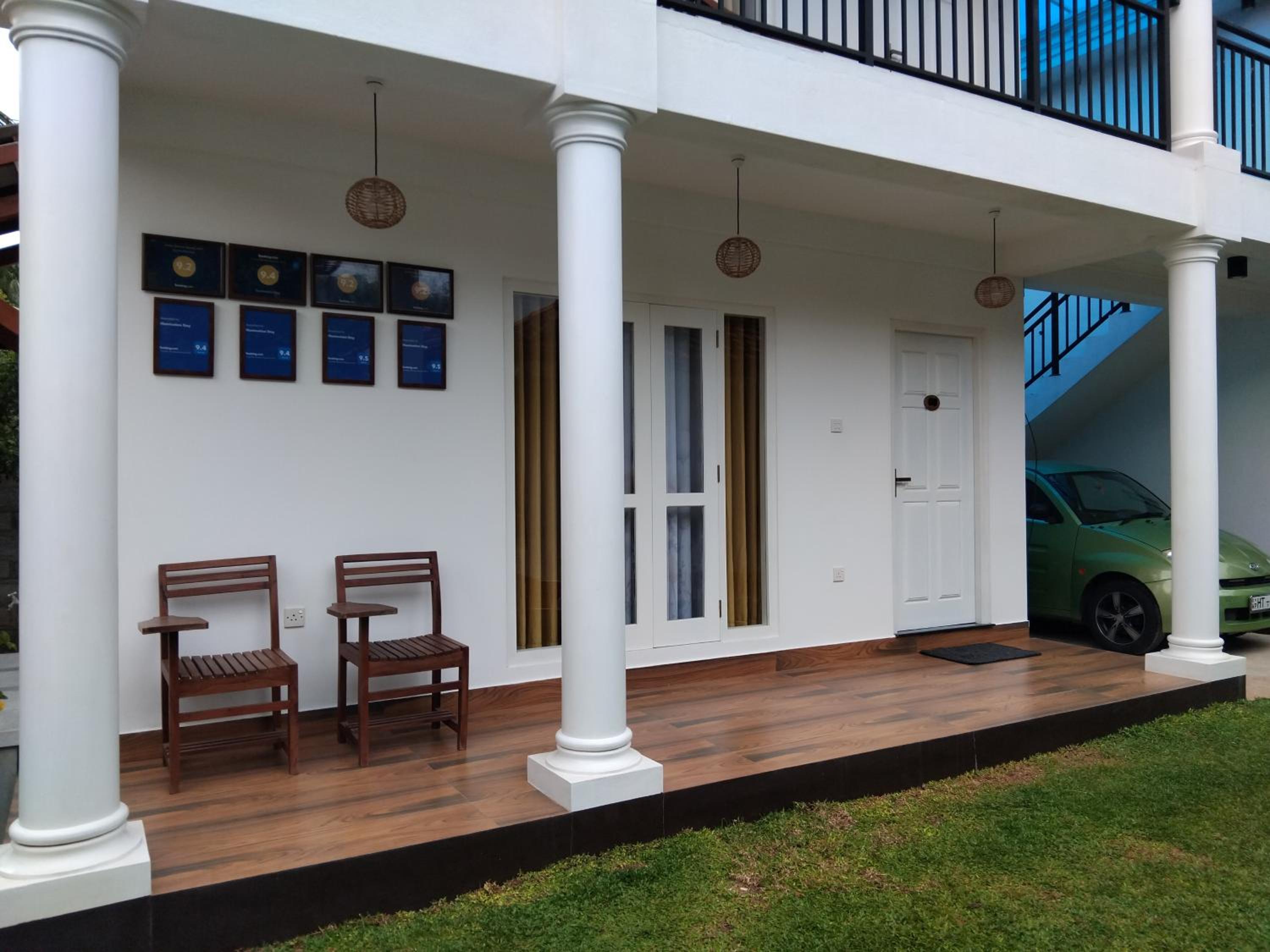 Deluxe Double Room with Balcony photo 2