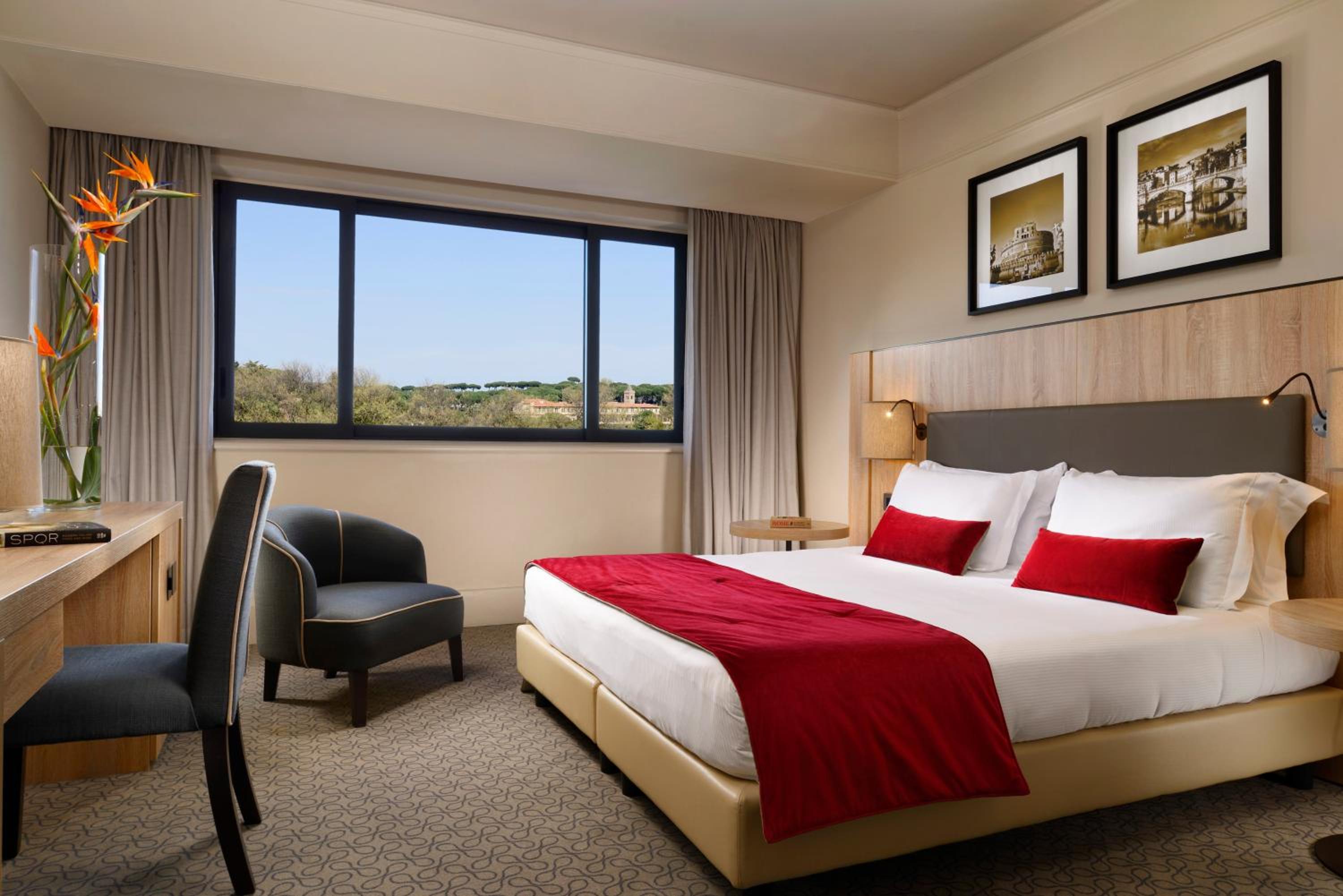 Deluxe Double or Twin Room - Photo 5