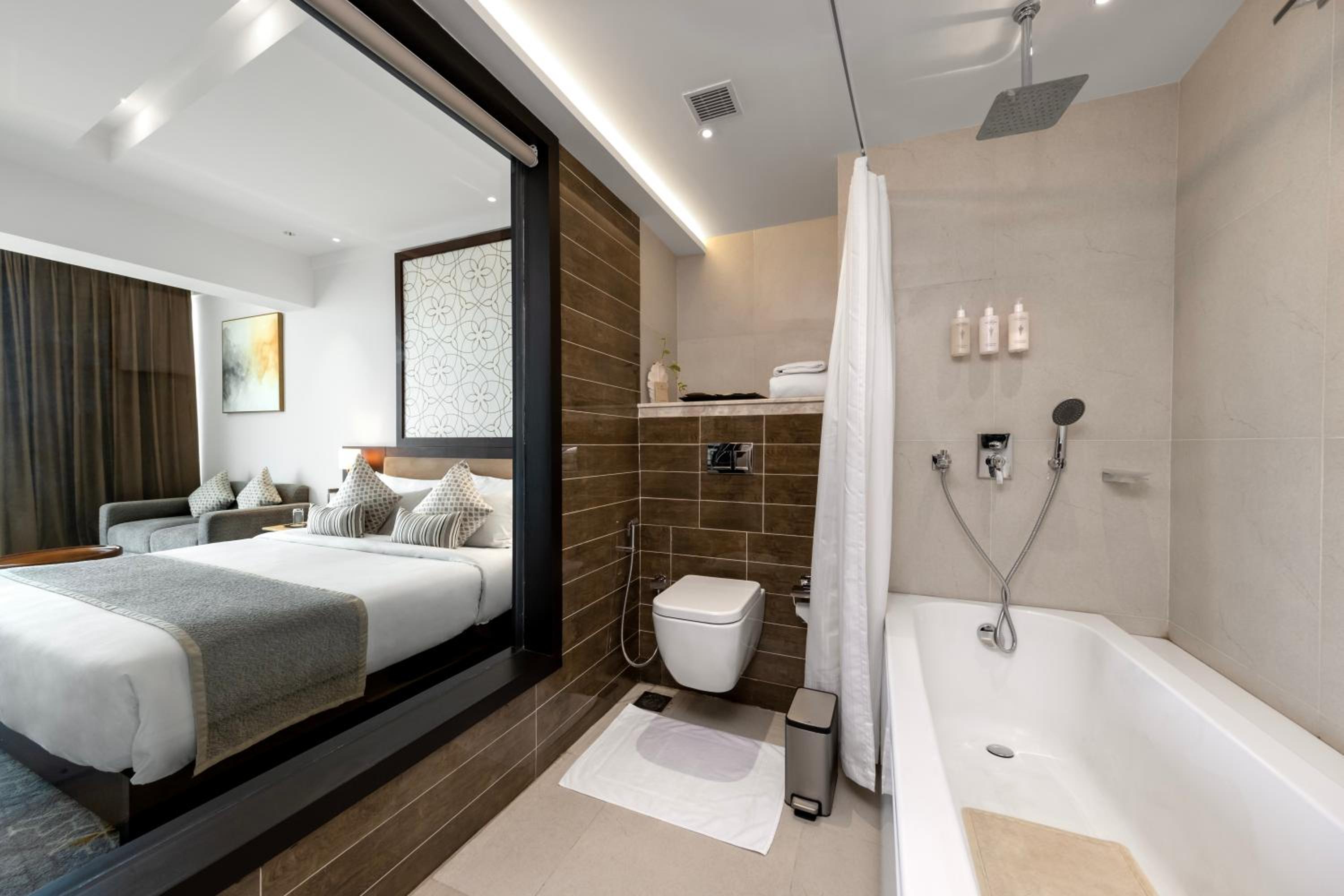 Superior King Room