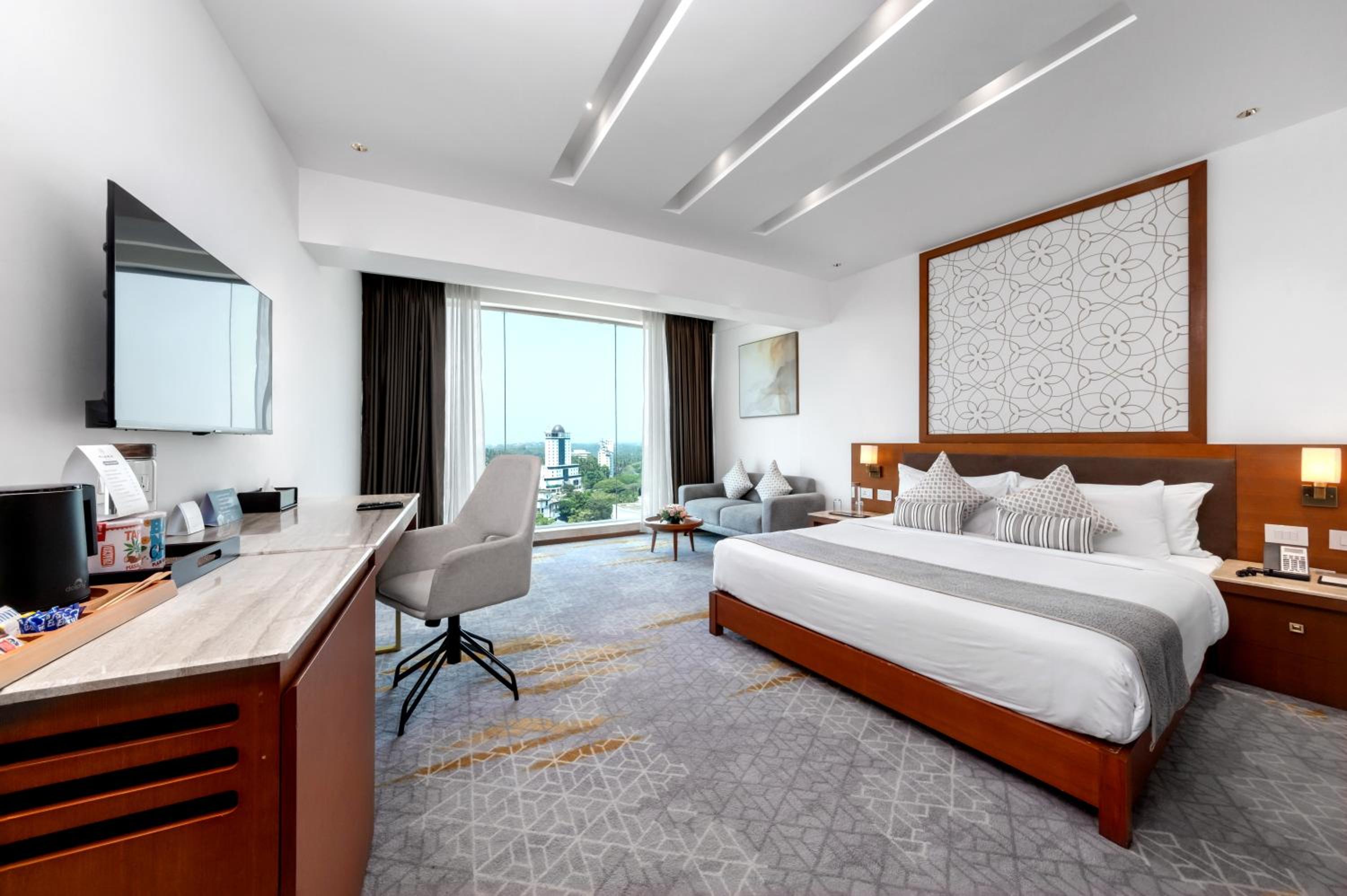 Superior King Room