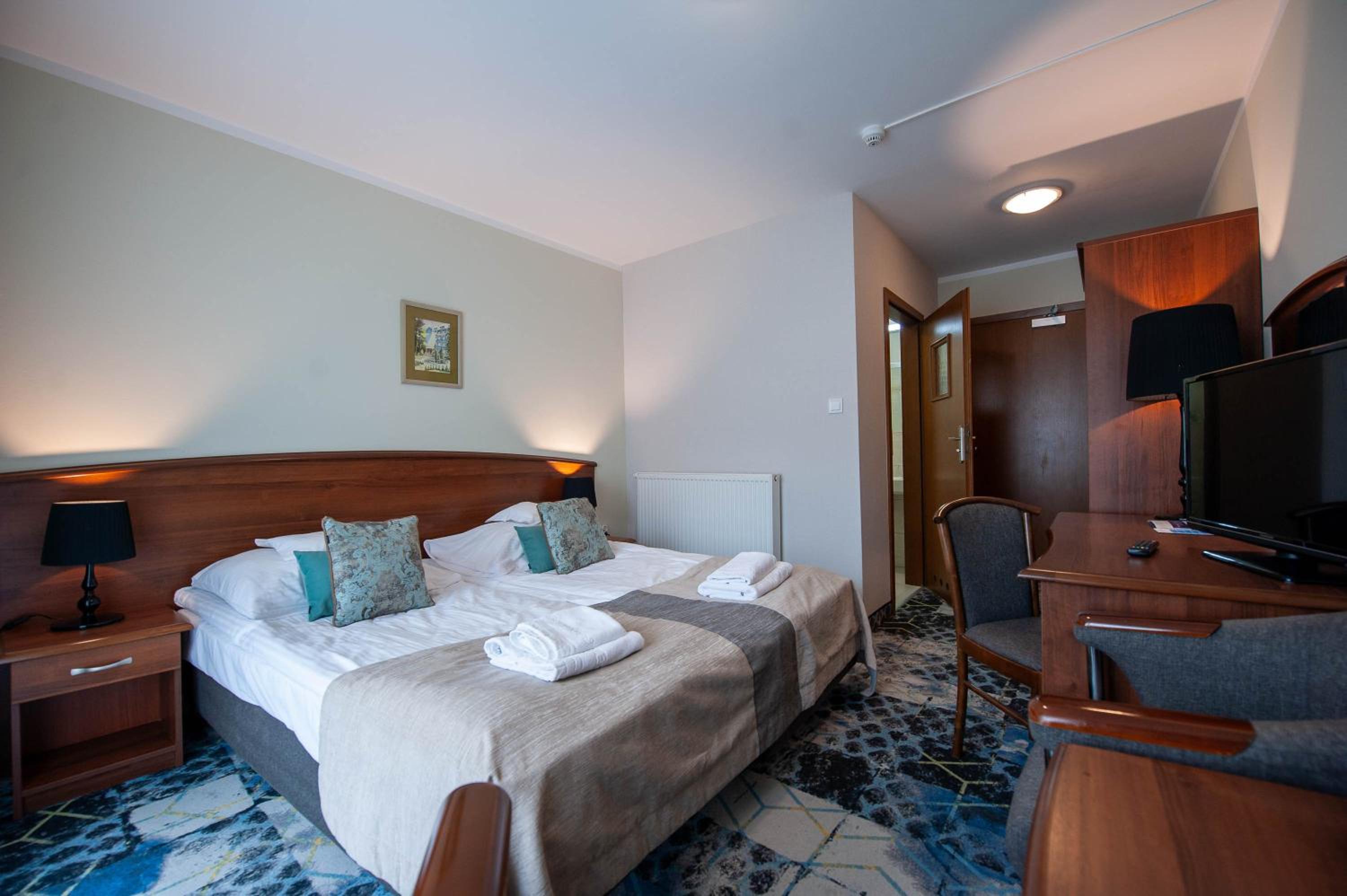 Double Room with Balcony - Photo 5