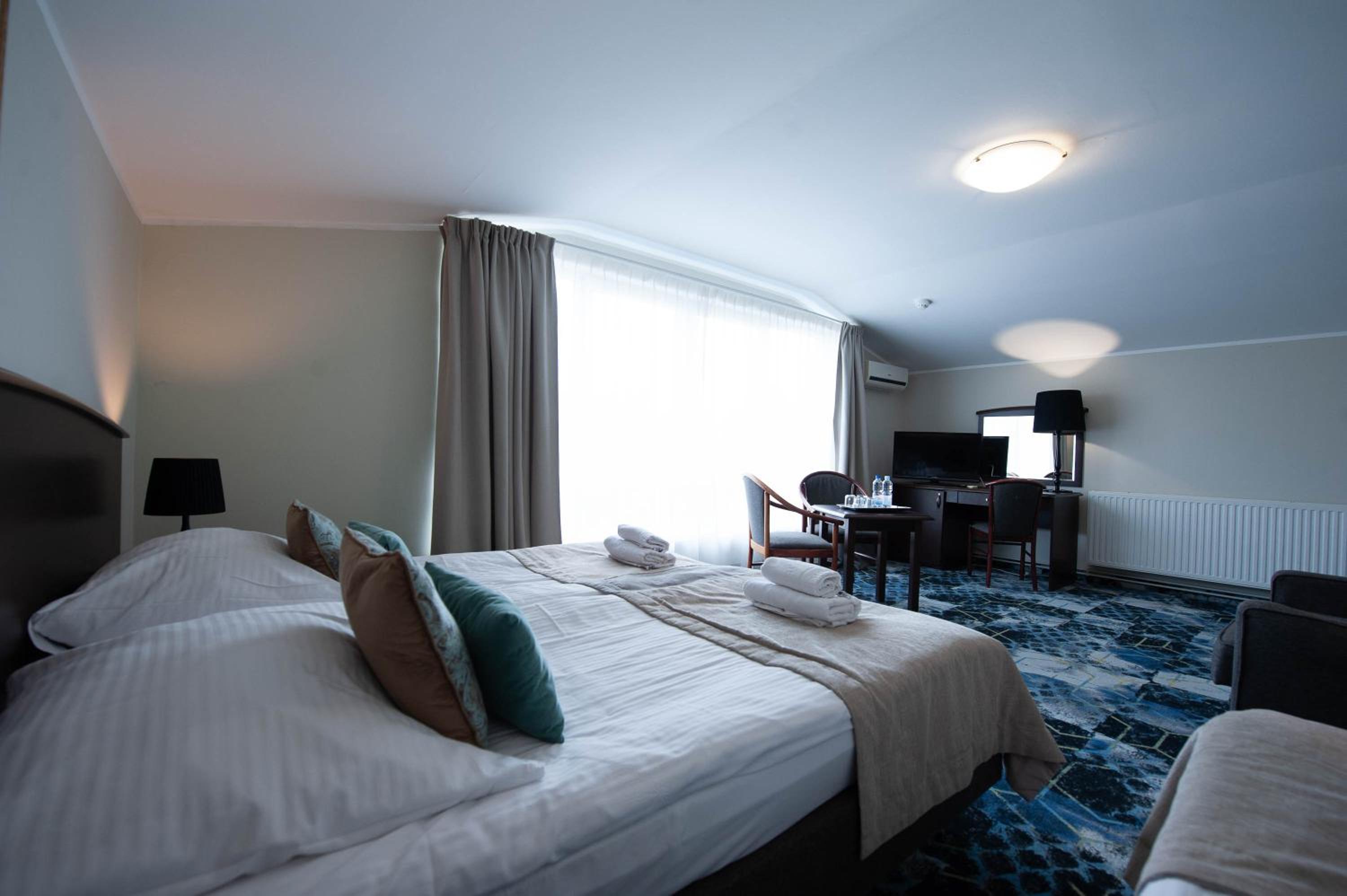 Double Room - Disability Access - Photo 5