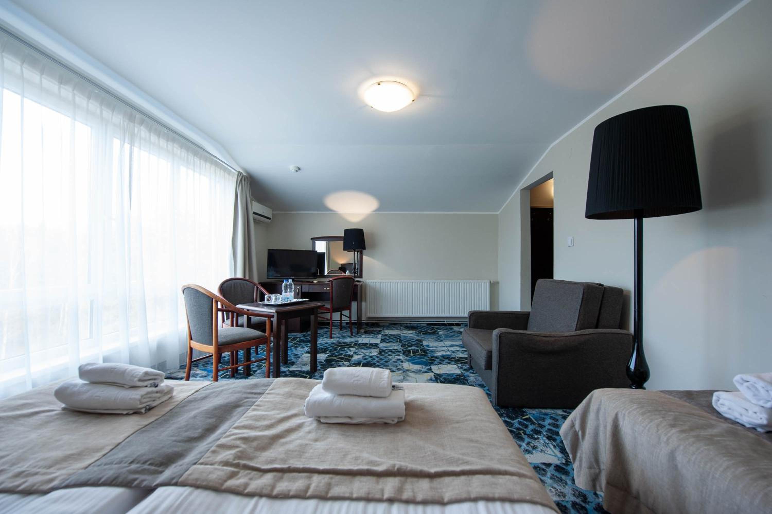 Double Room - Disability Access - Photo 7