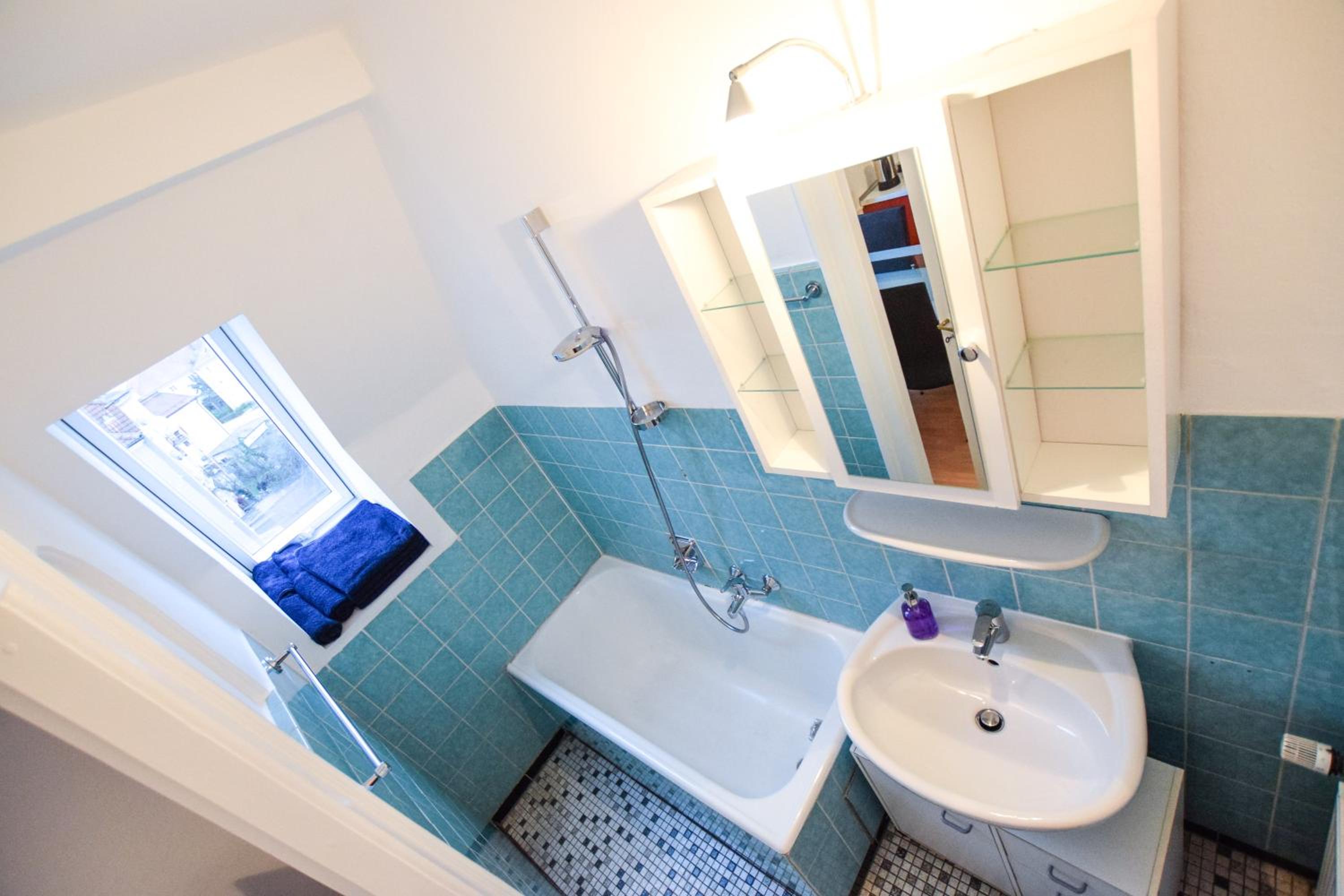 Three-Bedroom Apartment - Photo 5