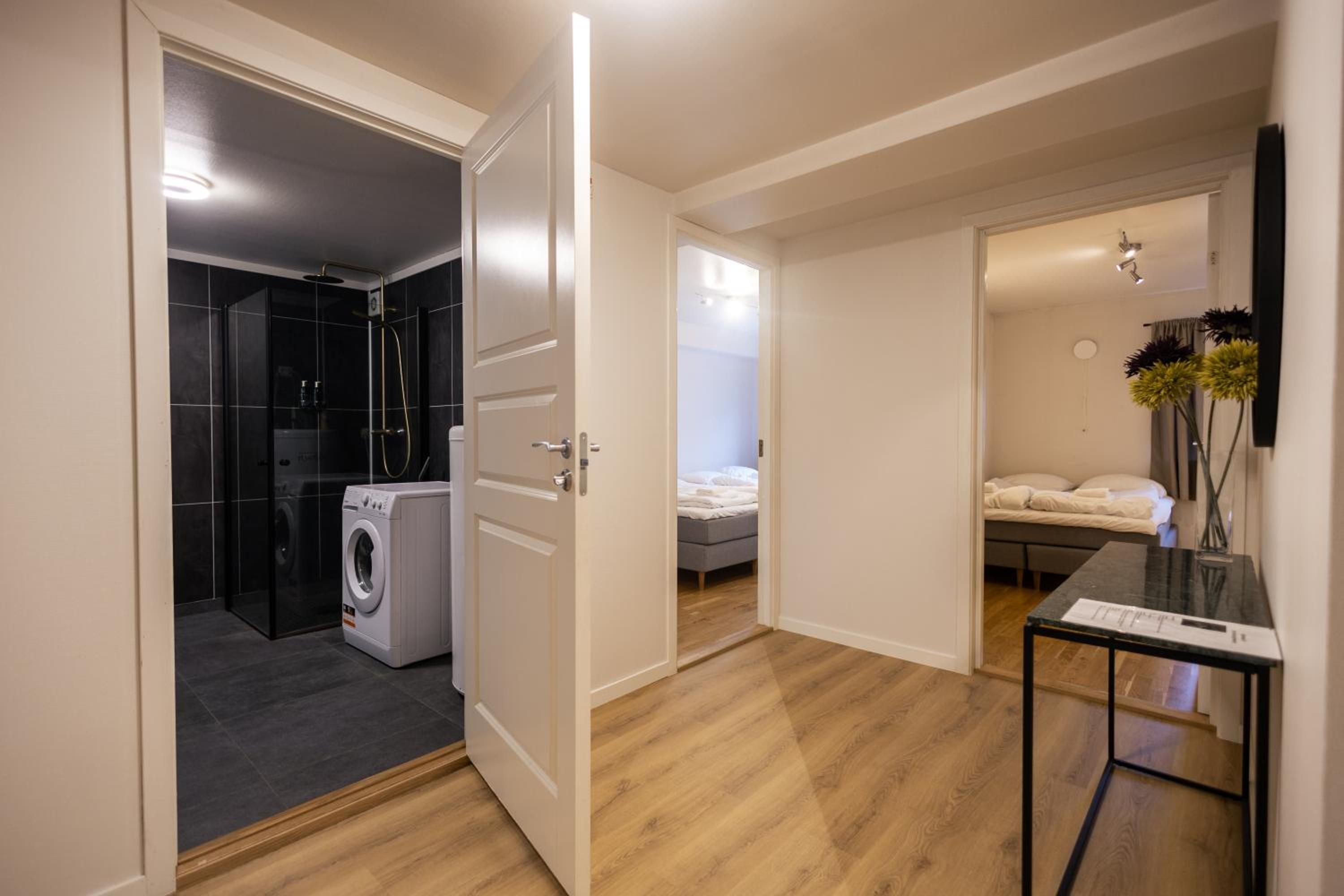 Two-Bedroom Deluxe Apartment with Balcony